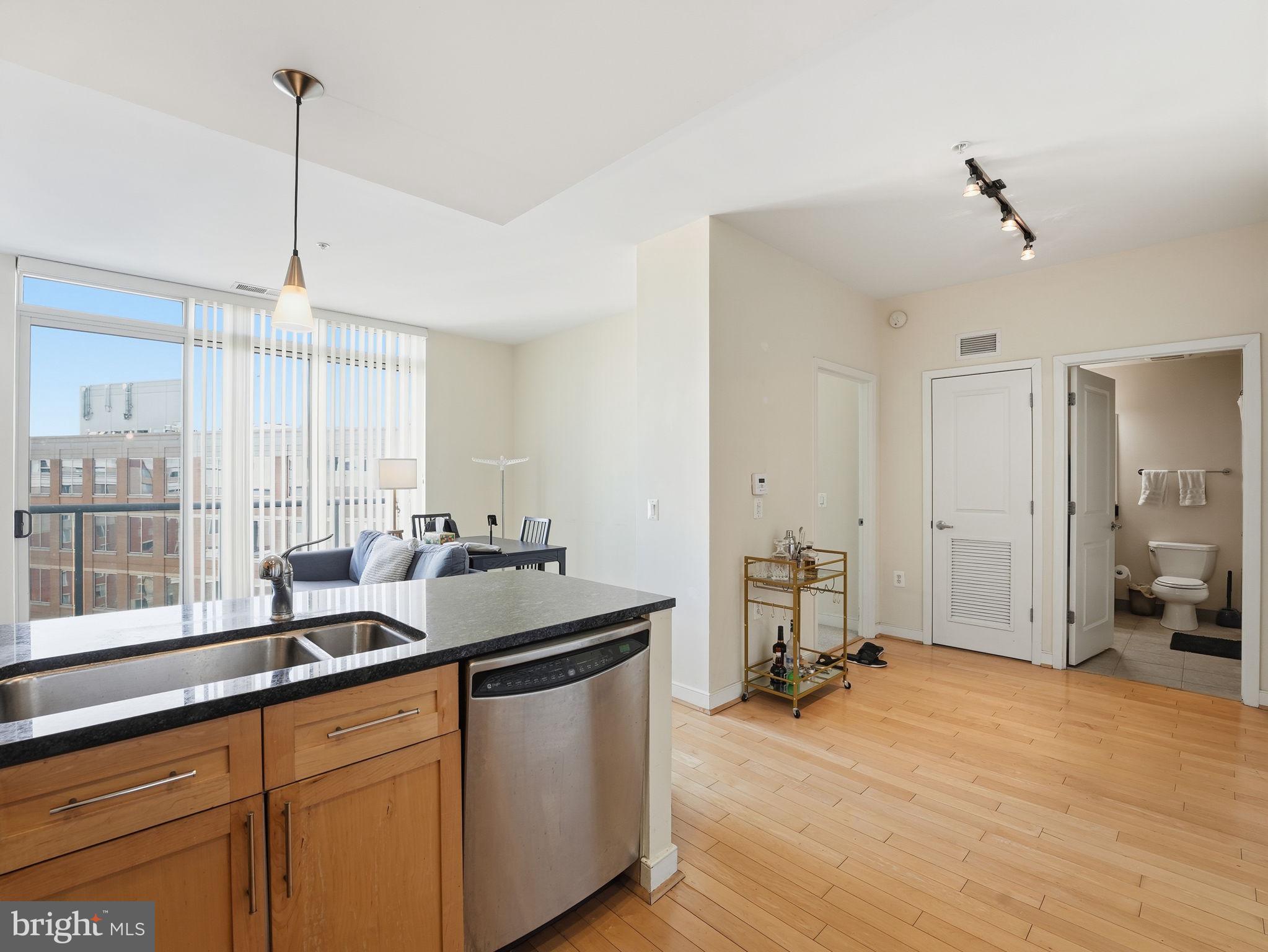 820 POLLARD ST N 910