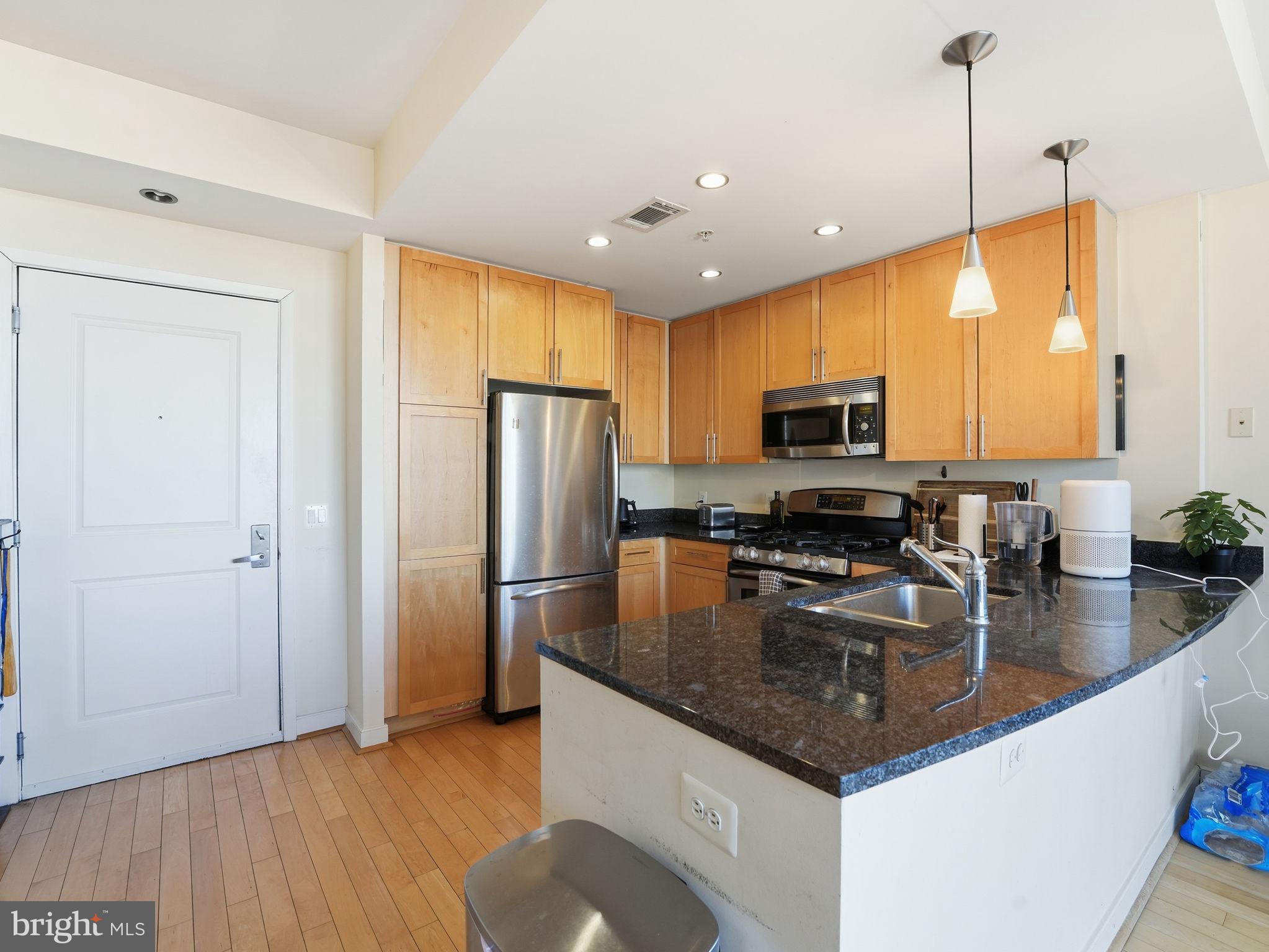 820 POLLARD ST N 910