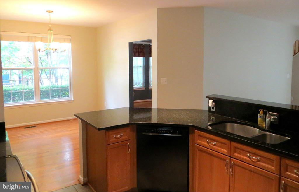 KINGSTOWNE - Residential Lease