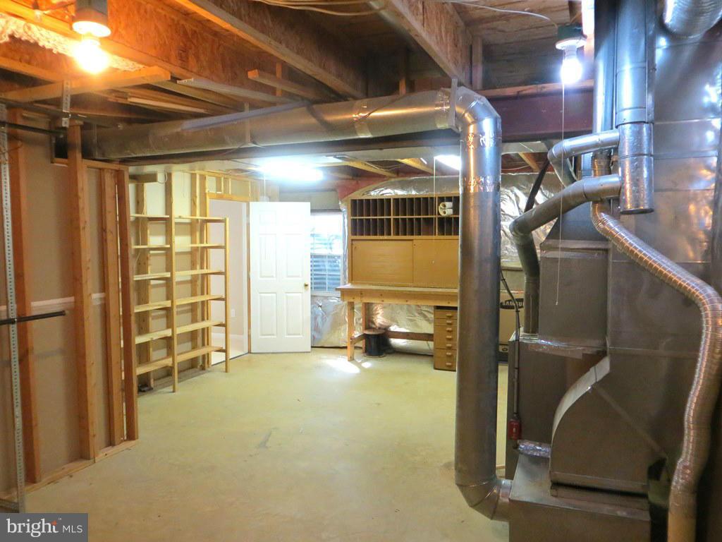 KINGSTOWNE - Residential Lease