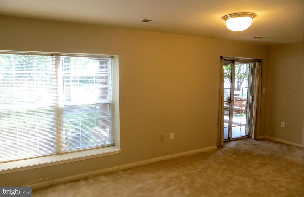 KINGSTOWNE - Residential Lease