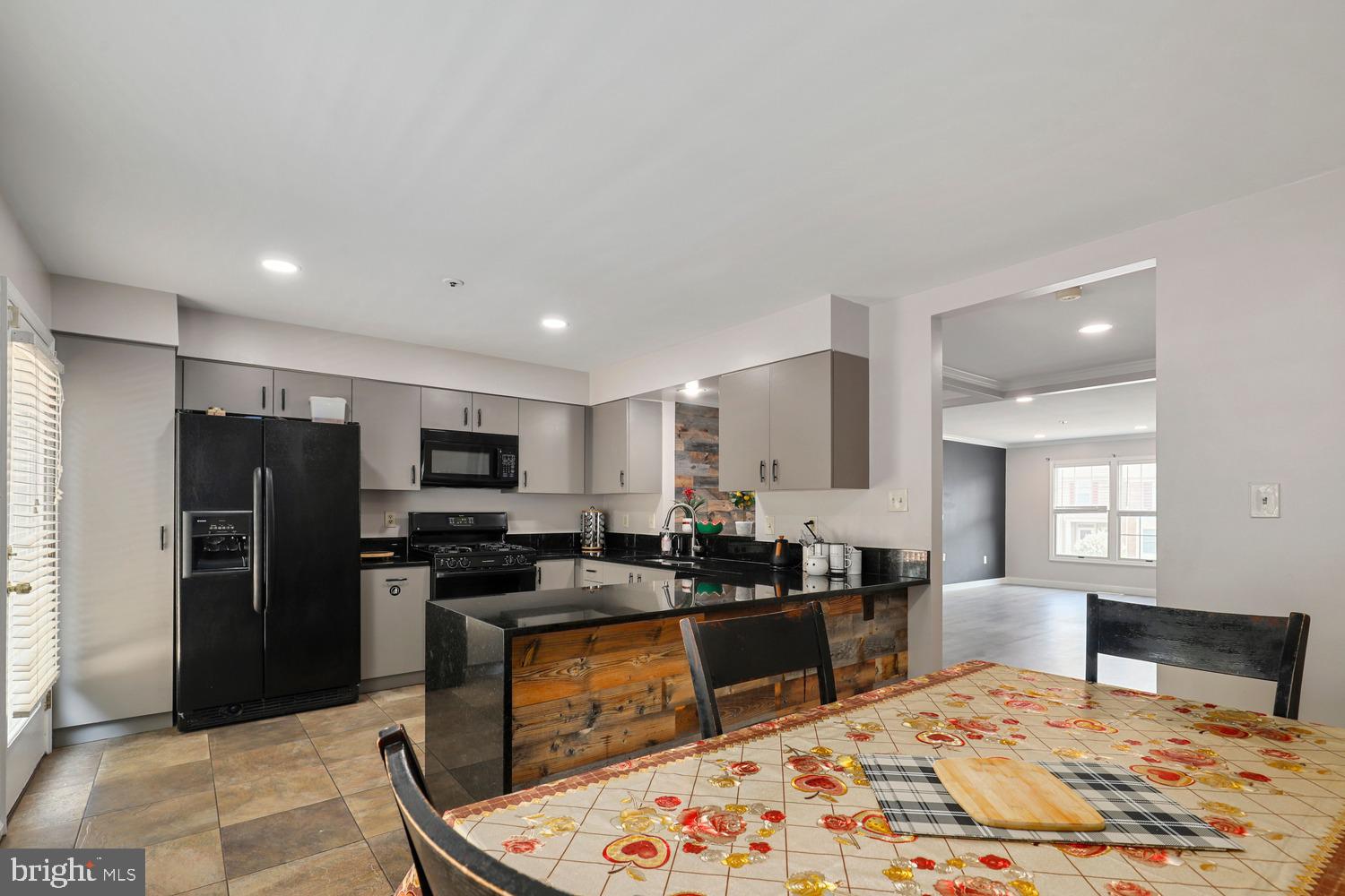 PARADISE - Residential