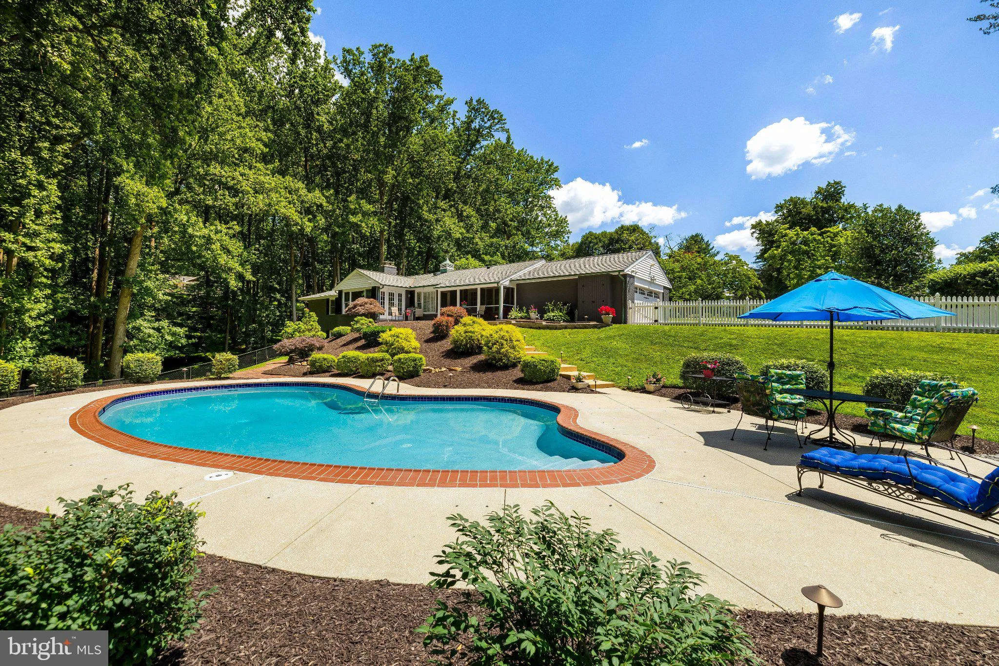 3915 Dance Mill Road