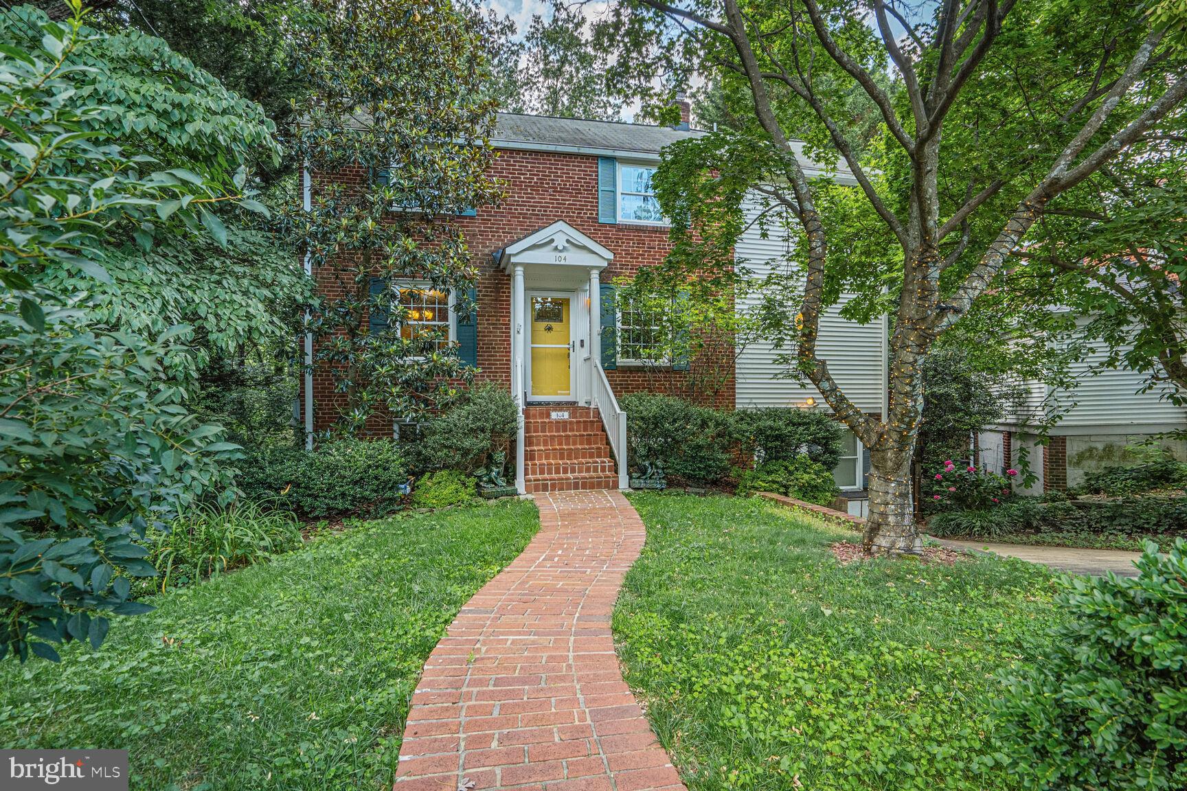 104 N GALVESTON STREET
