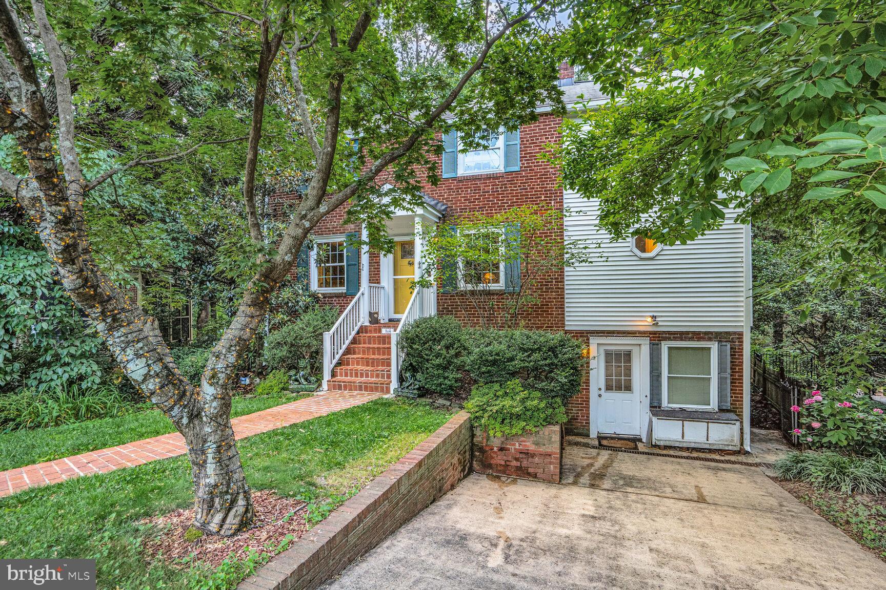104 N GALVESTON STREET
