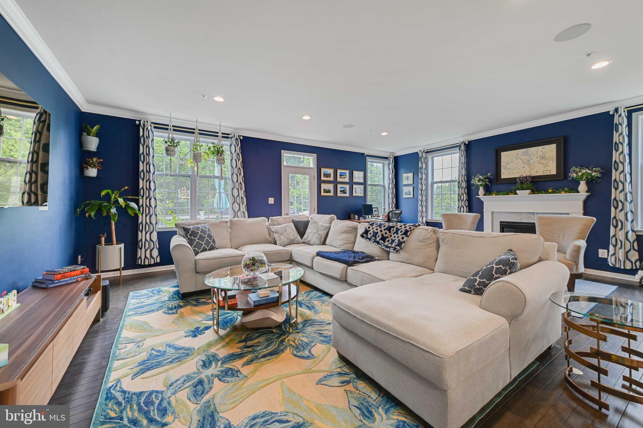 LAUREL RIDGE - Residential