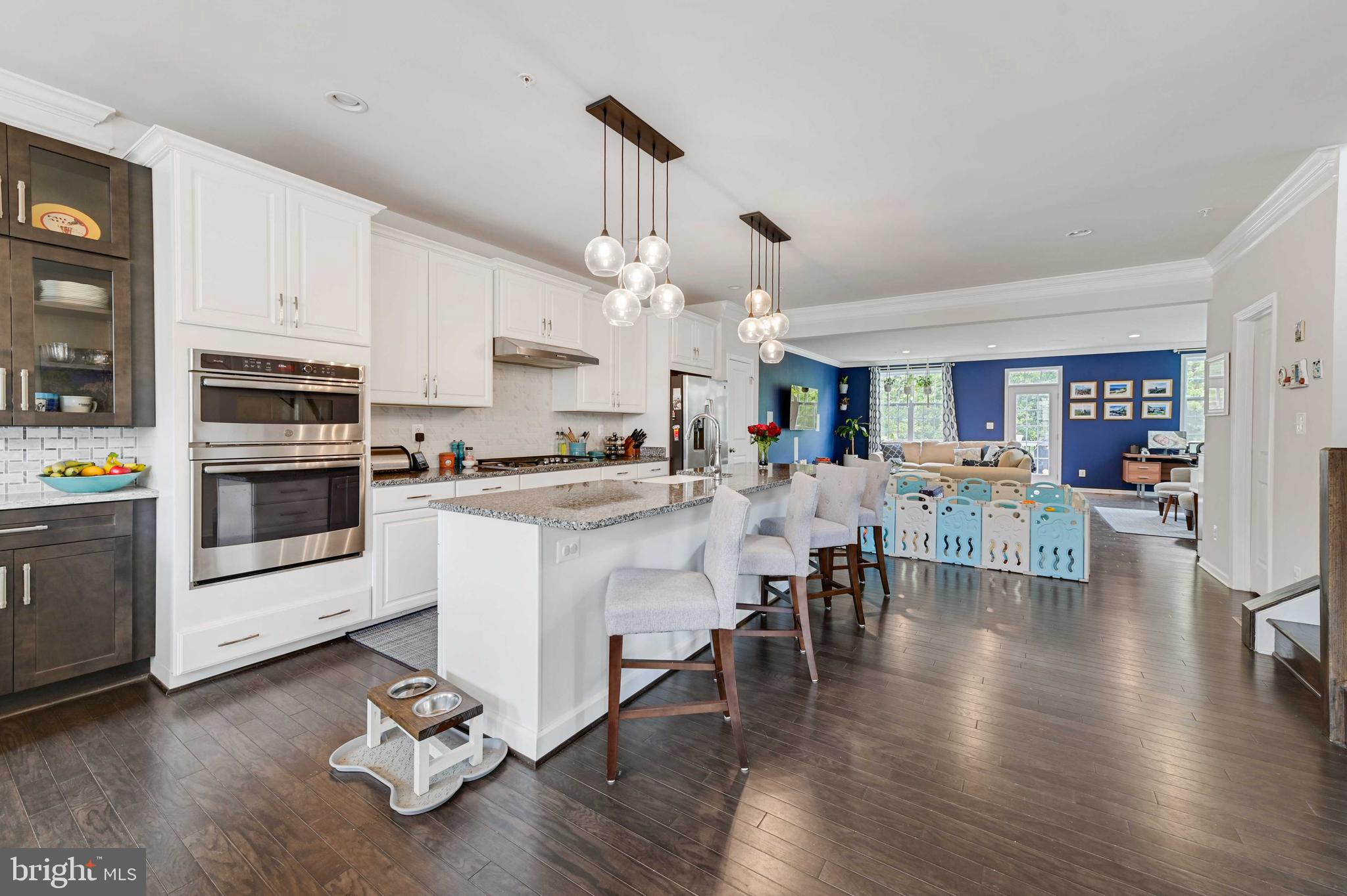 LAUREL RIDGE - Residential