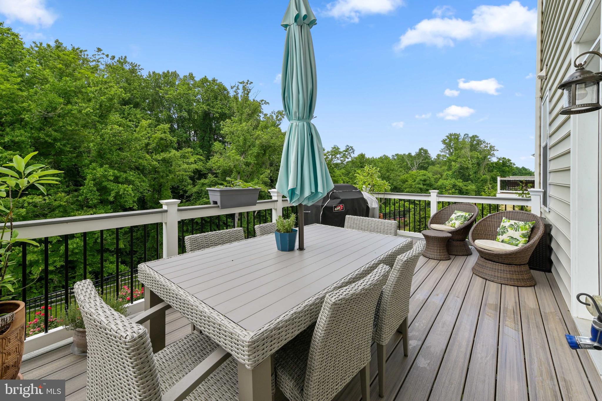 LAUREL RIDGE - Residential