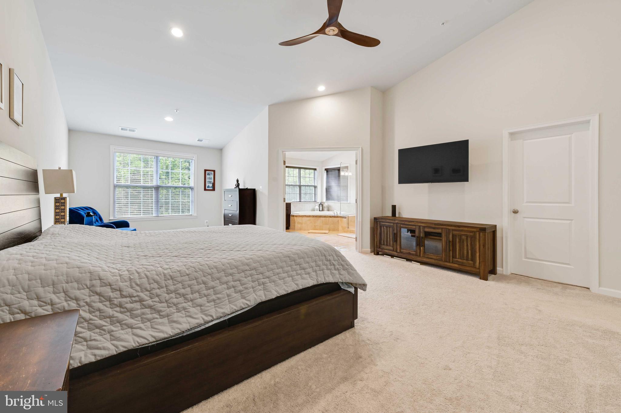 LAUREL RIDGE - Residential