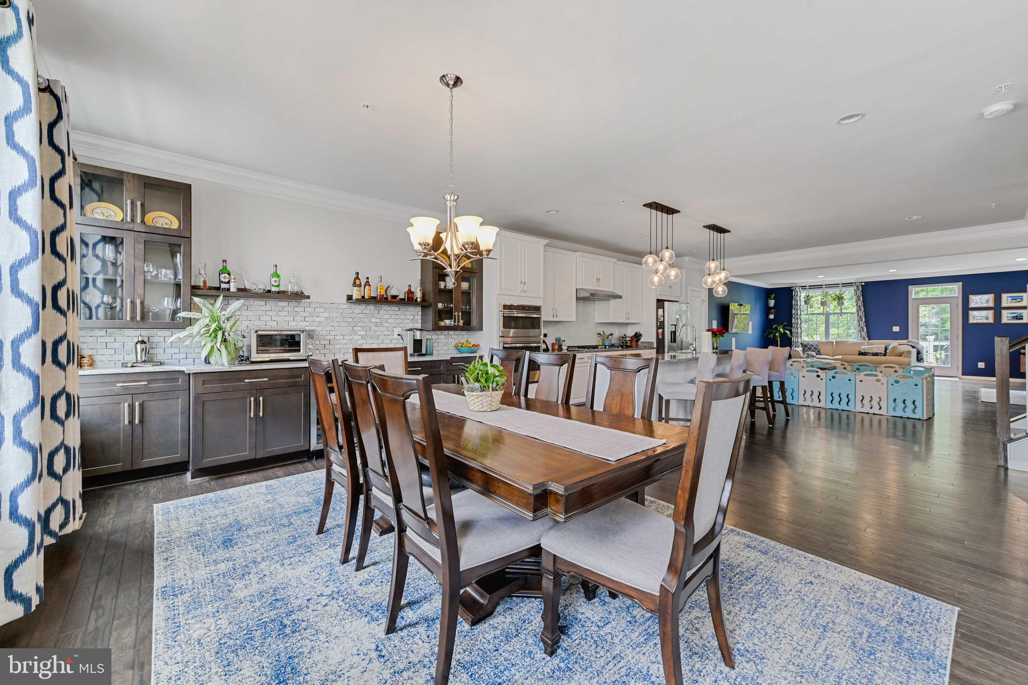 LAUREL RIDGE - Residential