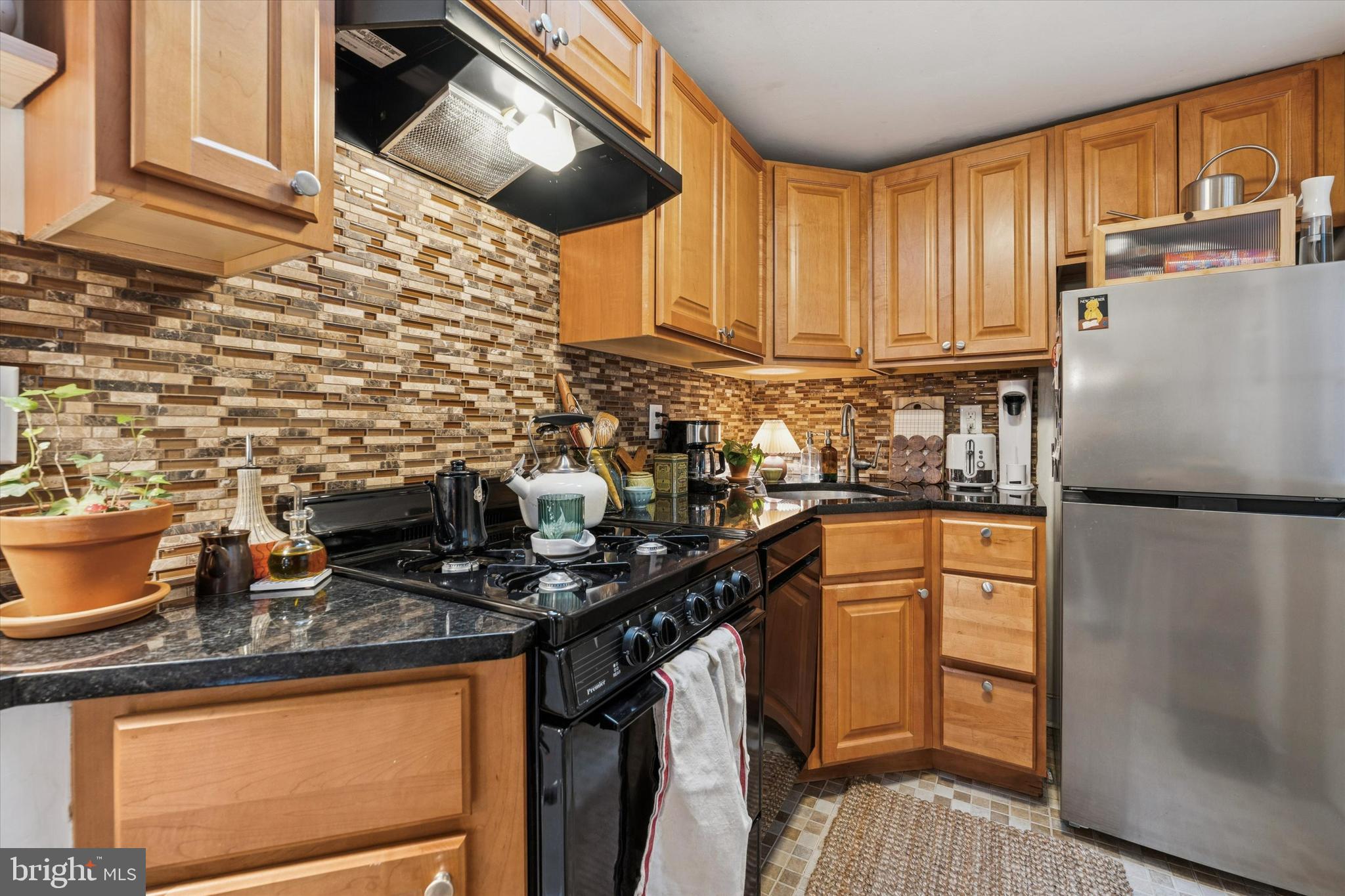 WASHINGTON SQ WEST - Residential