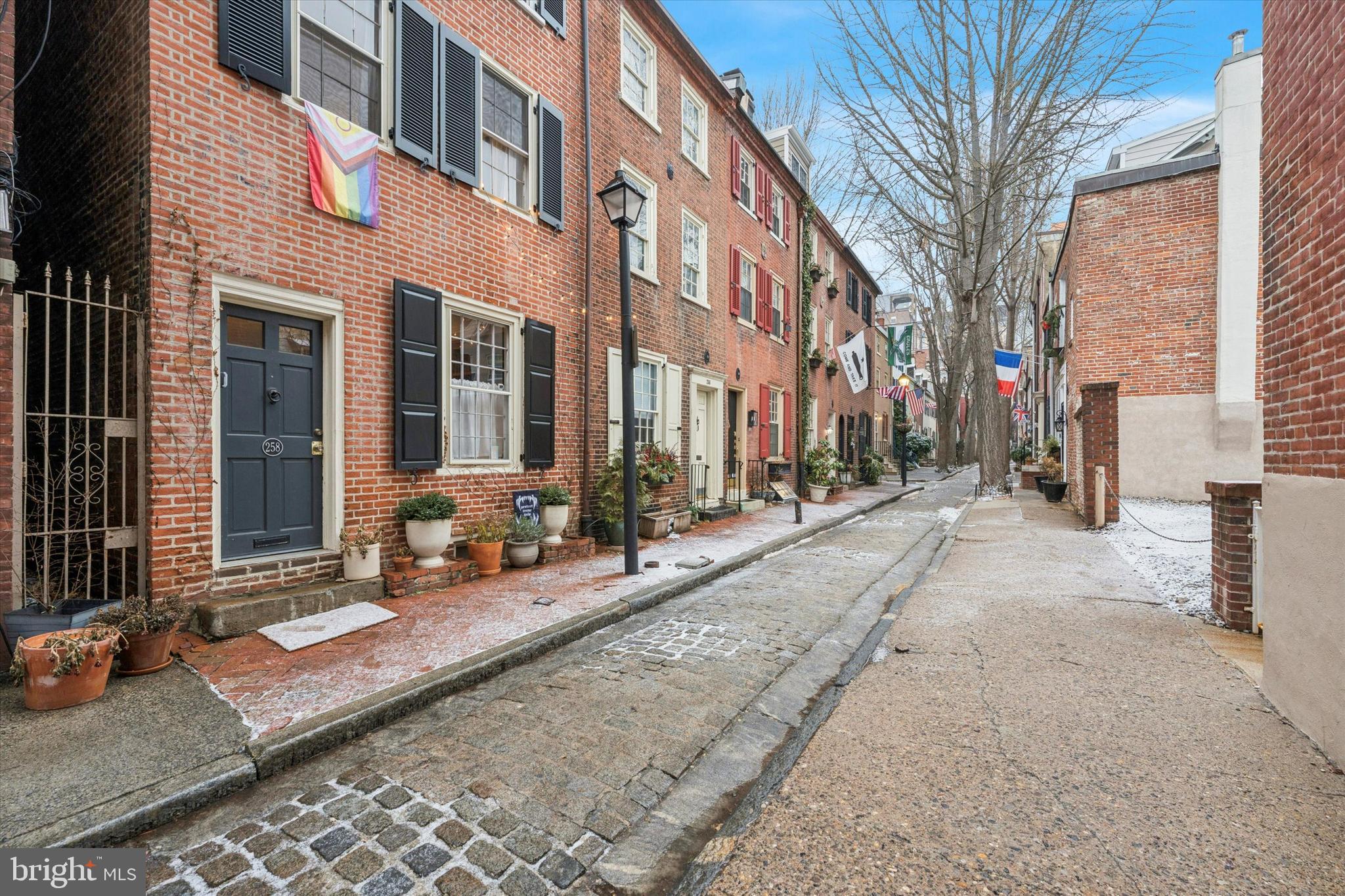 WASHINGTON SQ WEST - Residential