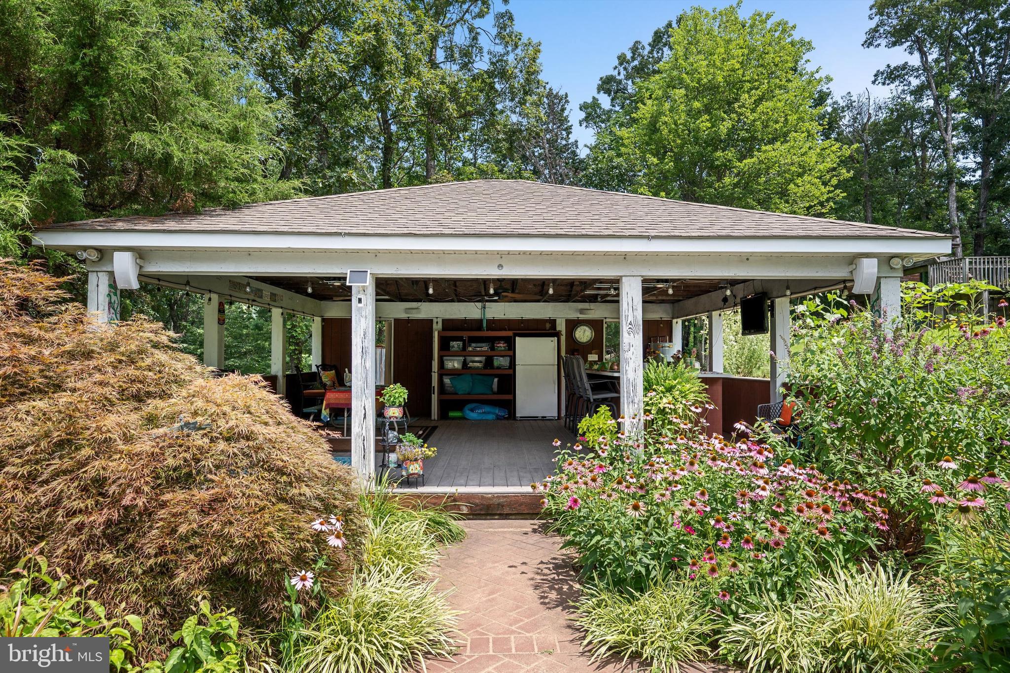 VALLEY VIEW - Residential