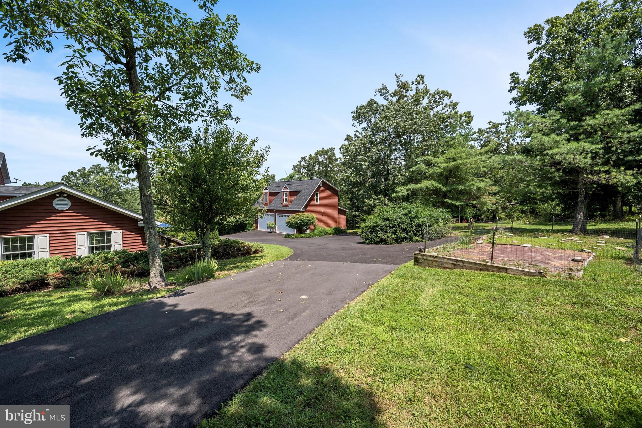 VALLEY VIEW - Residential