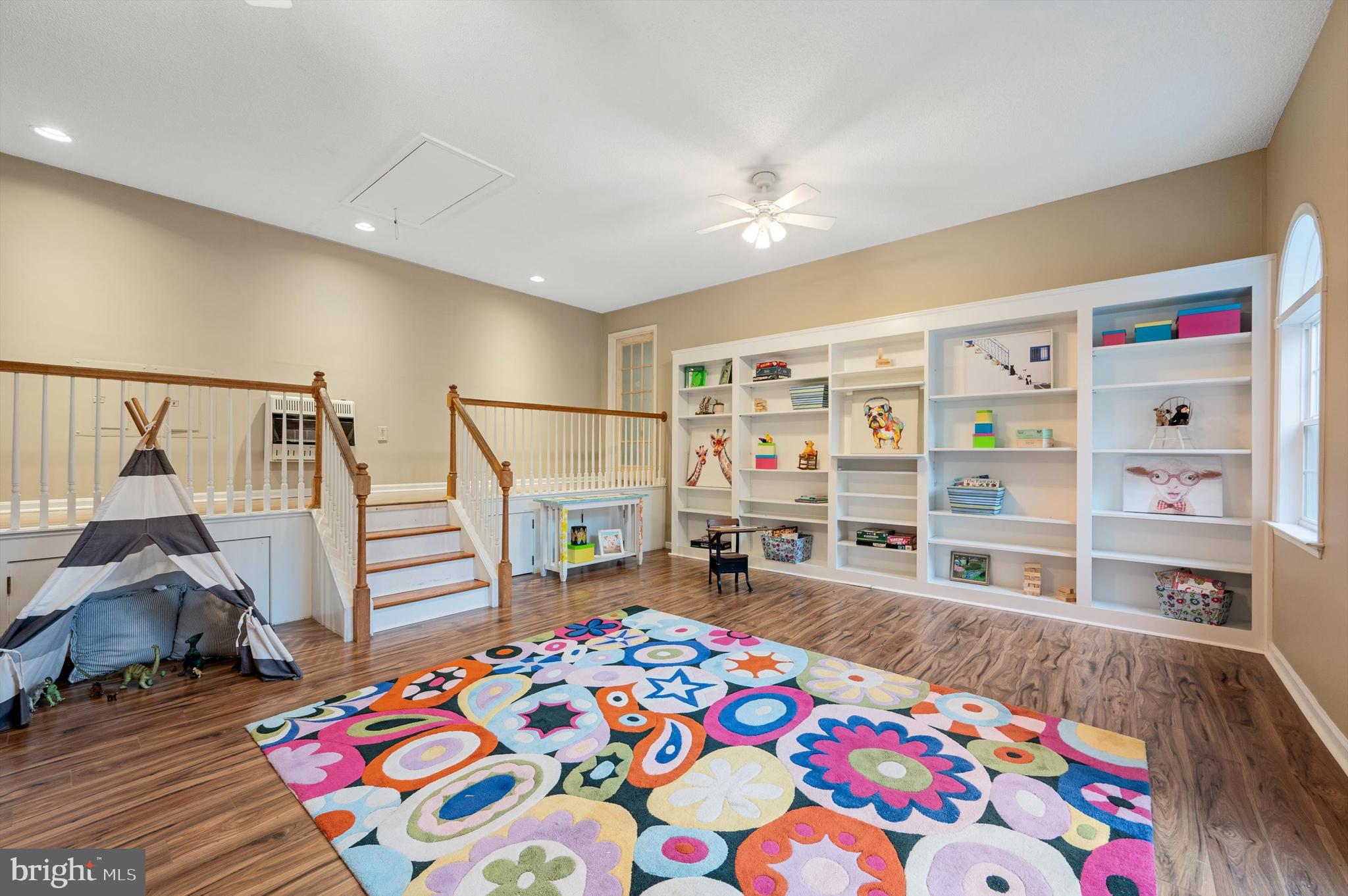 VALLEY VIEW - Residential