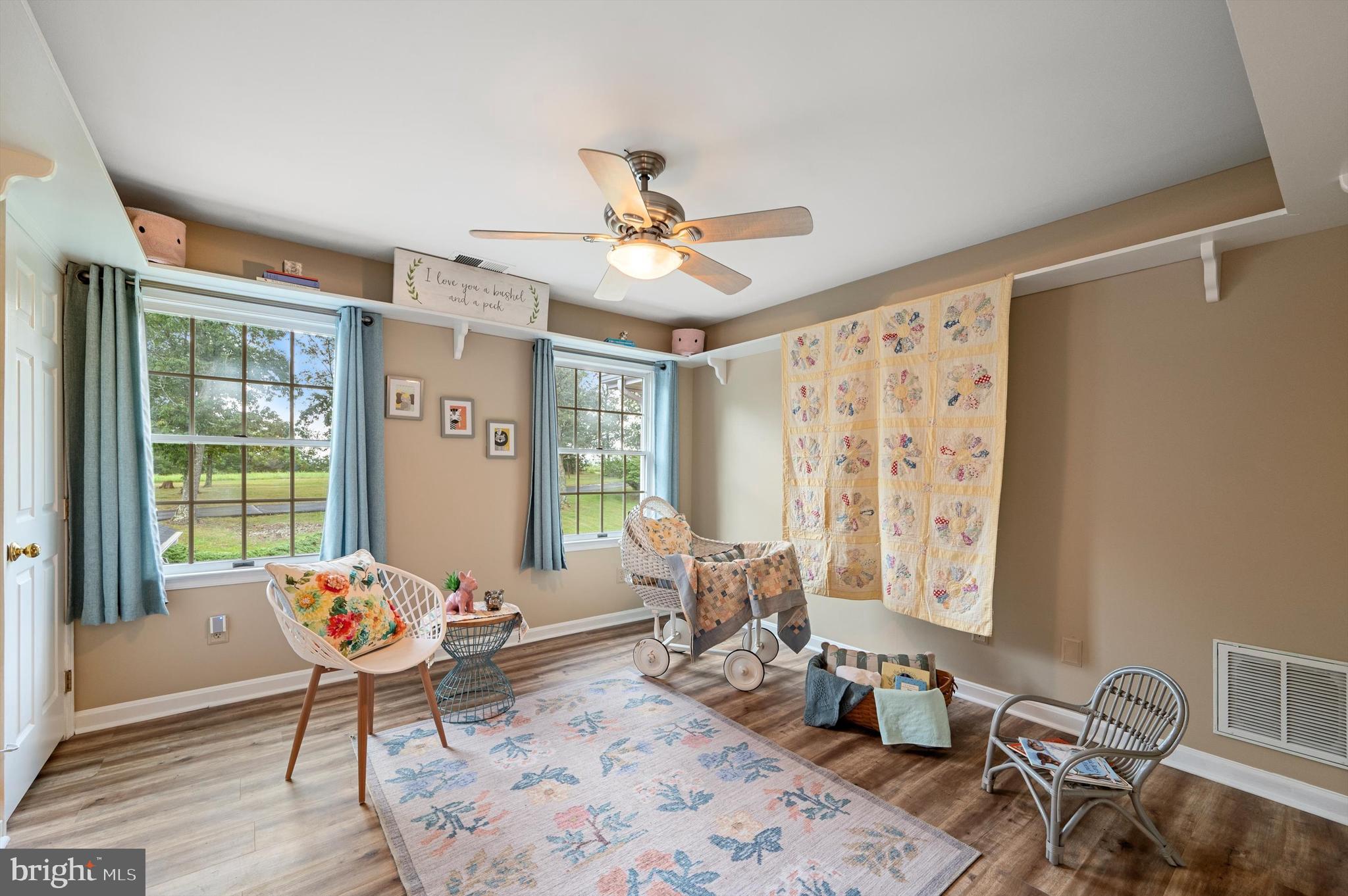 VALLEY VIEW - Residential