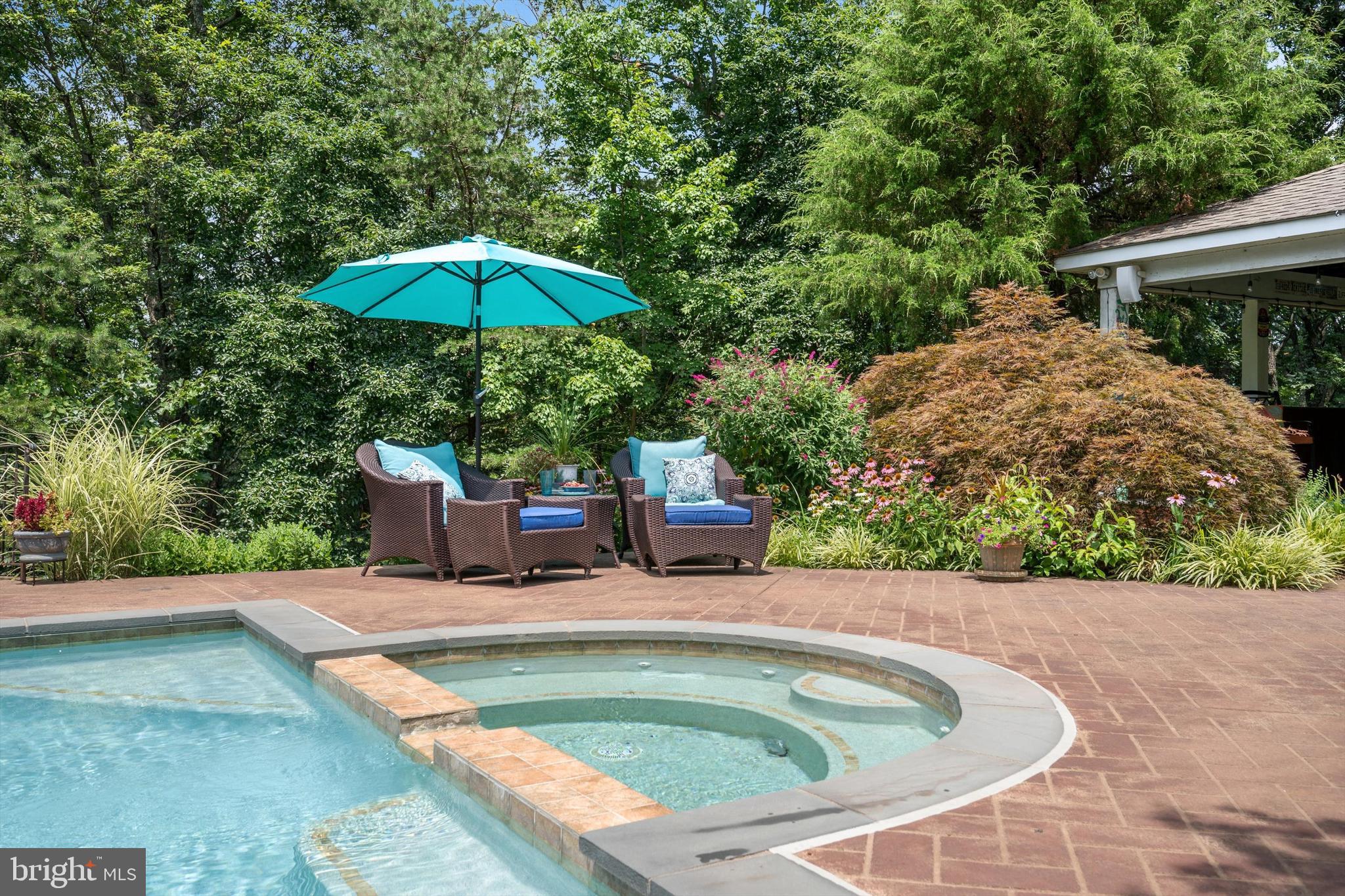 VALLEY VIEW - Residential