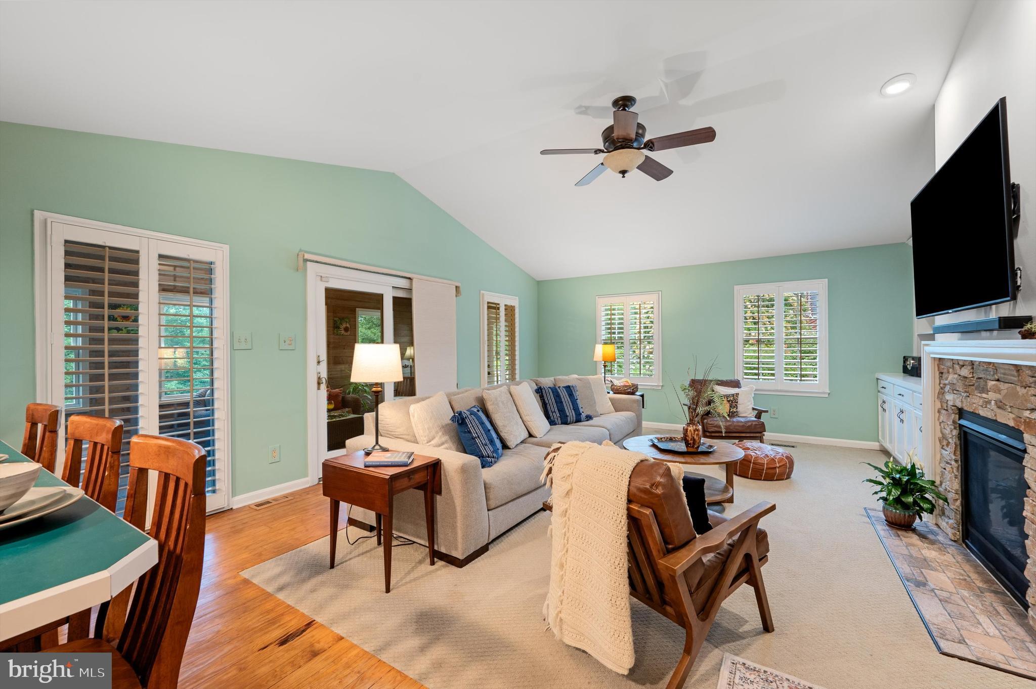 VALLEY VIEW - Residential