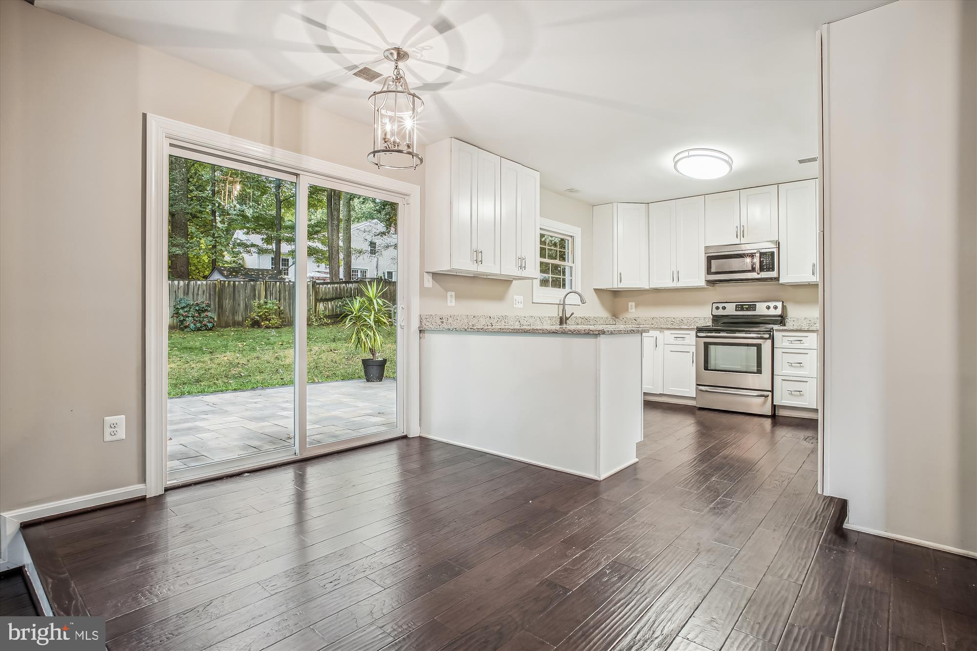 FOX MILL ESTATES - Residential Lease