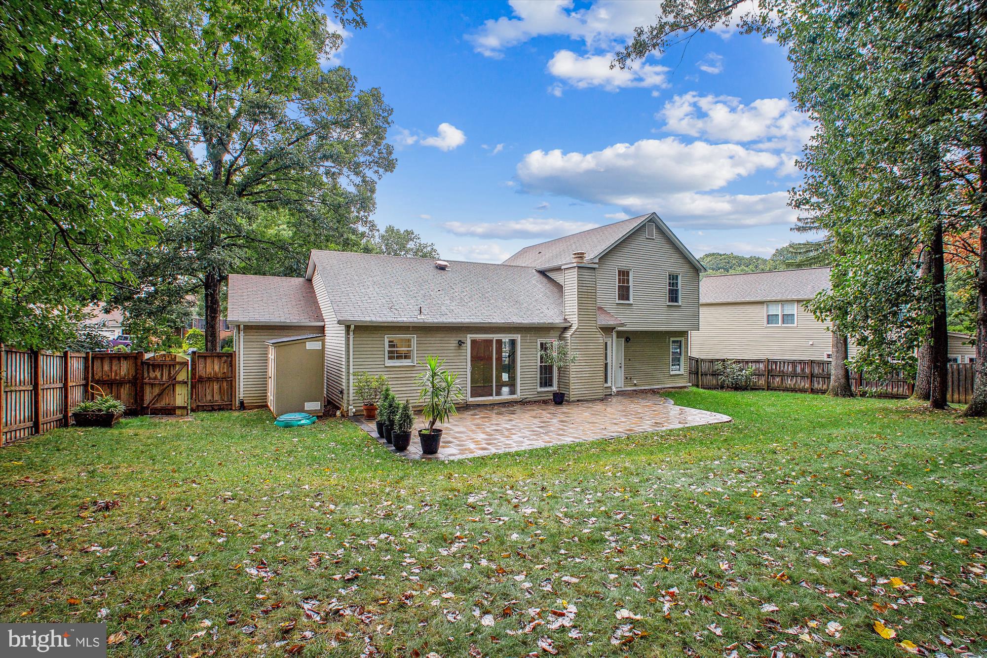 FOX MILL ESTATES - Residential Lease