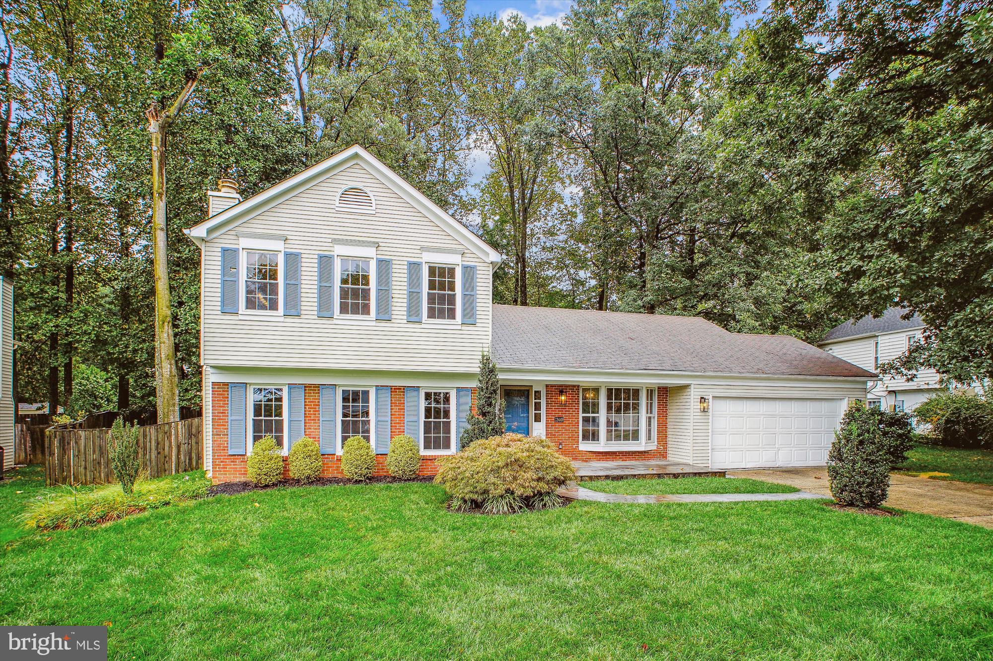 FOX MILL ESTATES - Residential Lease