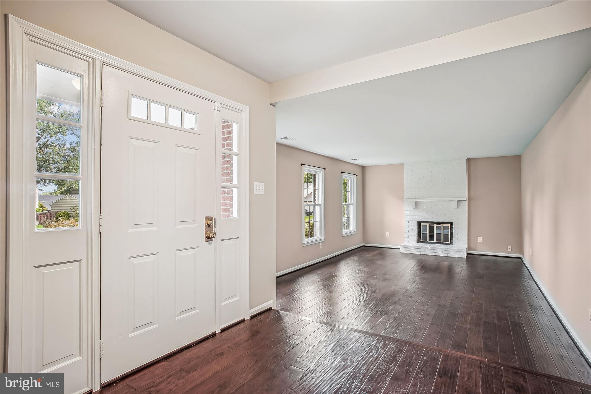 FOX MILL ESTATES - Residential Lease