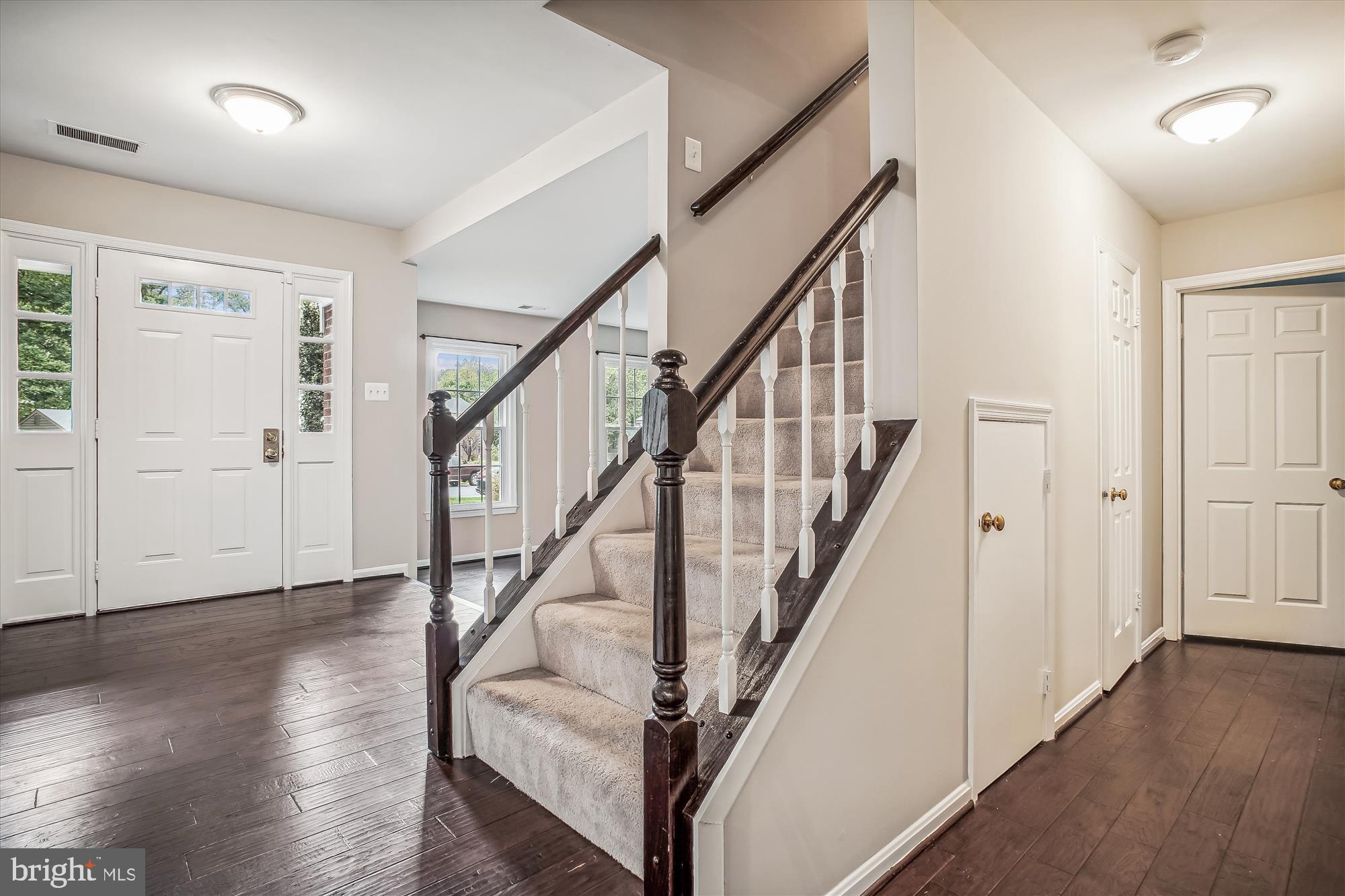 FOX MILL ESTATES - Residential Lease