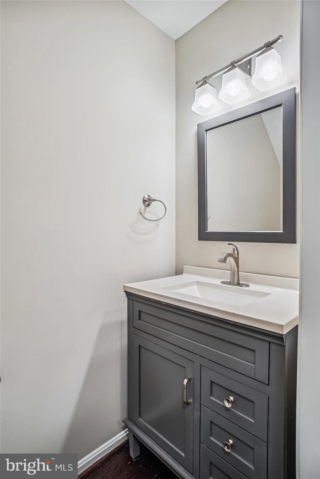 FOX MILL ESTATES - Residential Lease