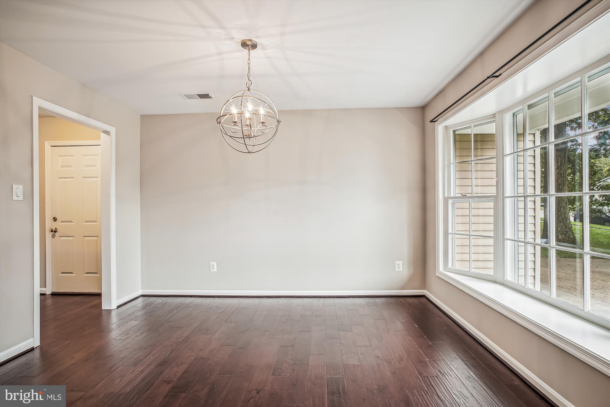 FOX MILL ESTATES - Residential Lease