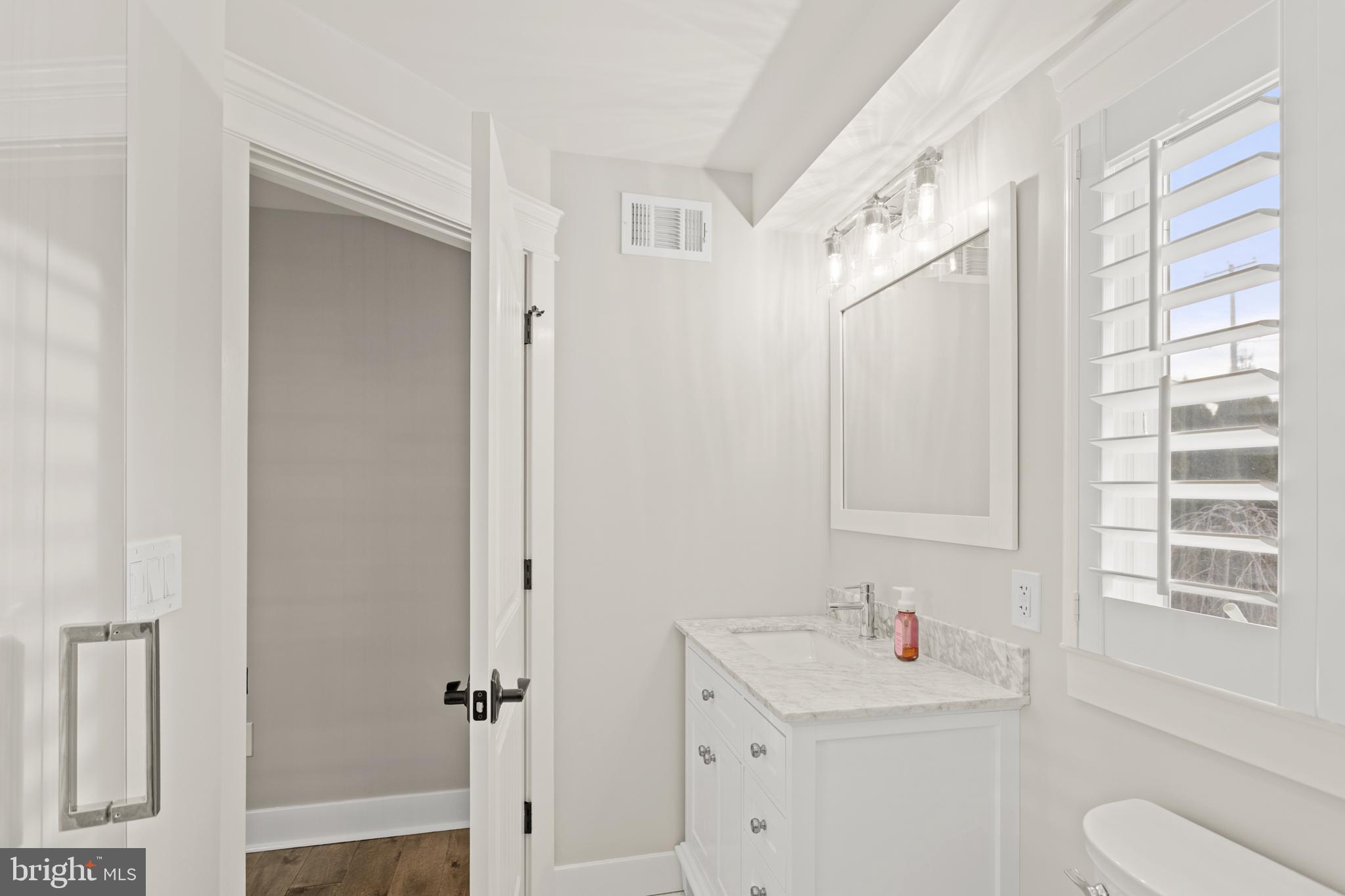 FEASTERVILLE HGTS - Residential