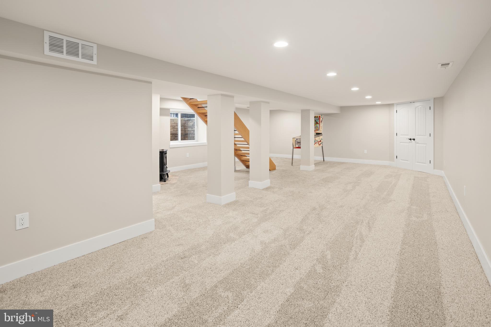 FEASTERVILLE HGTS - Residential