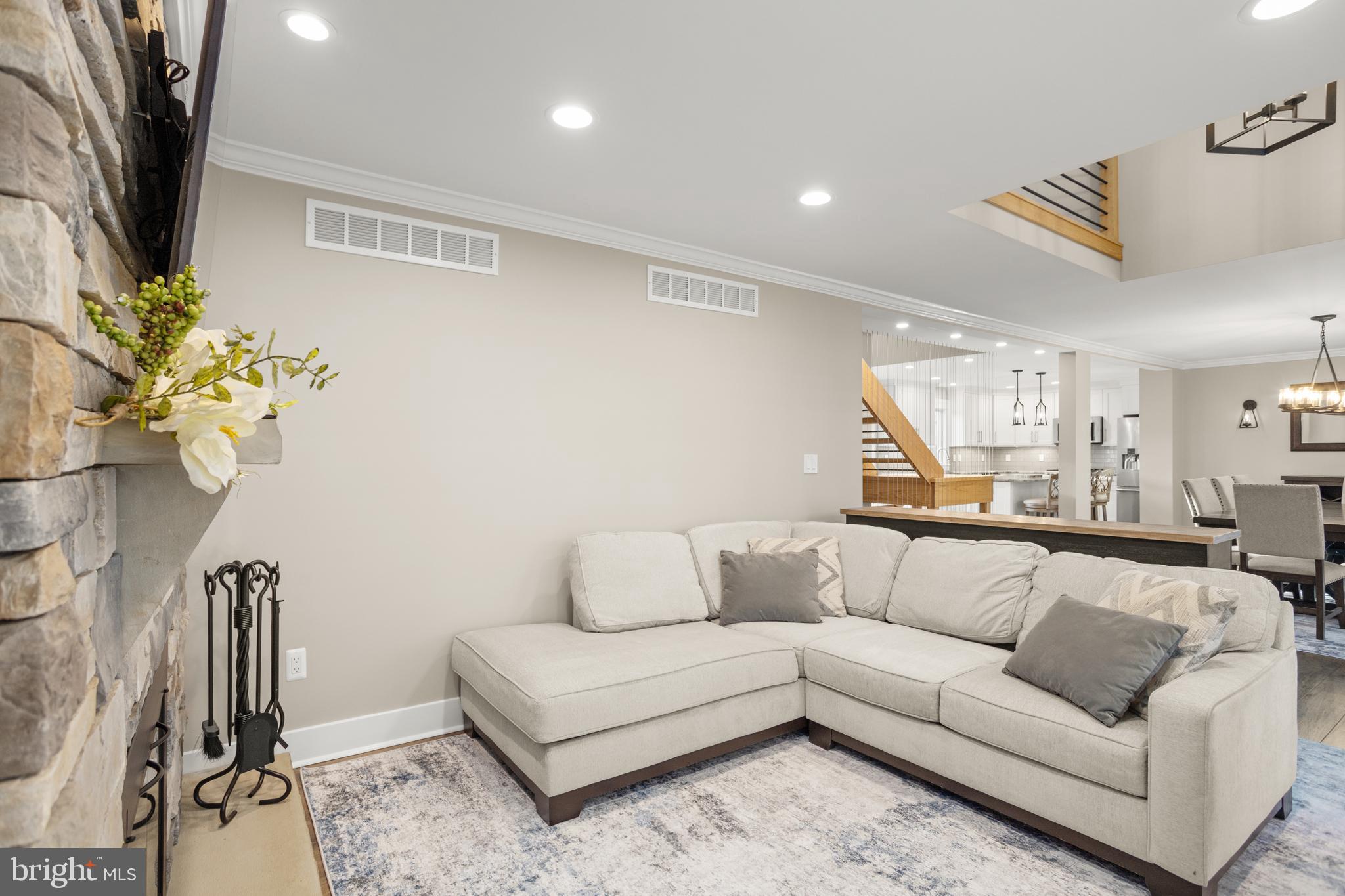 FEASTERVILLE HGTS - Residential