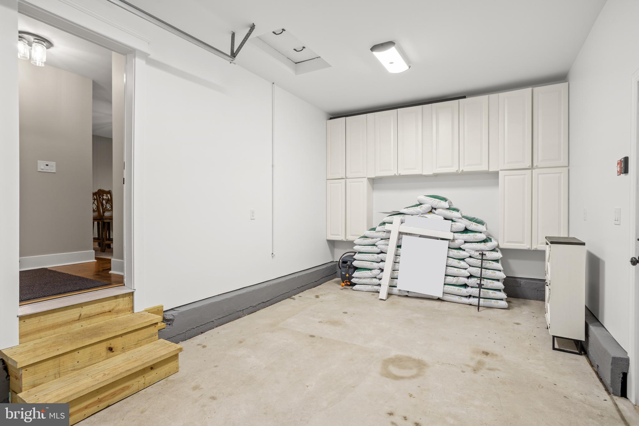 FEASTERVILLE HGTS - Residential