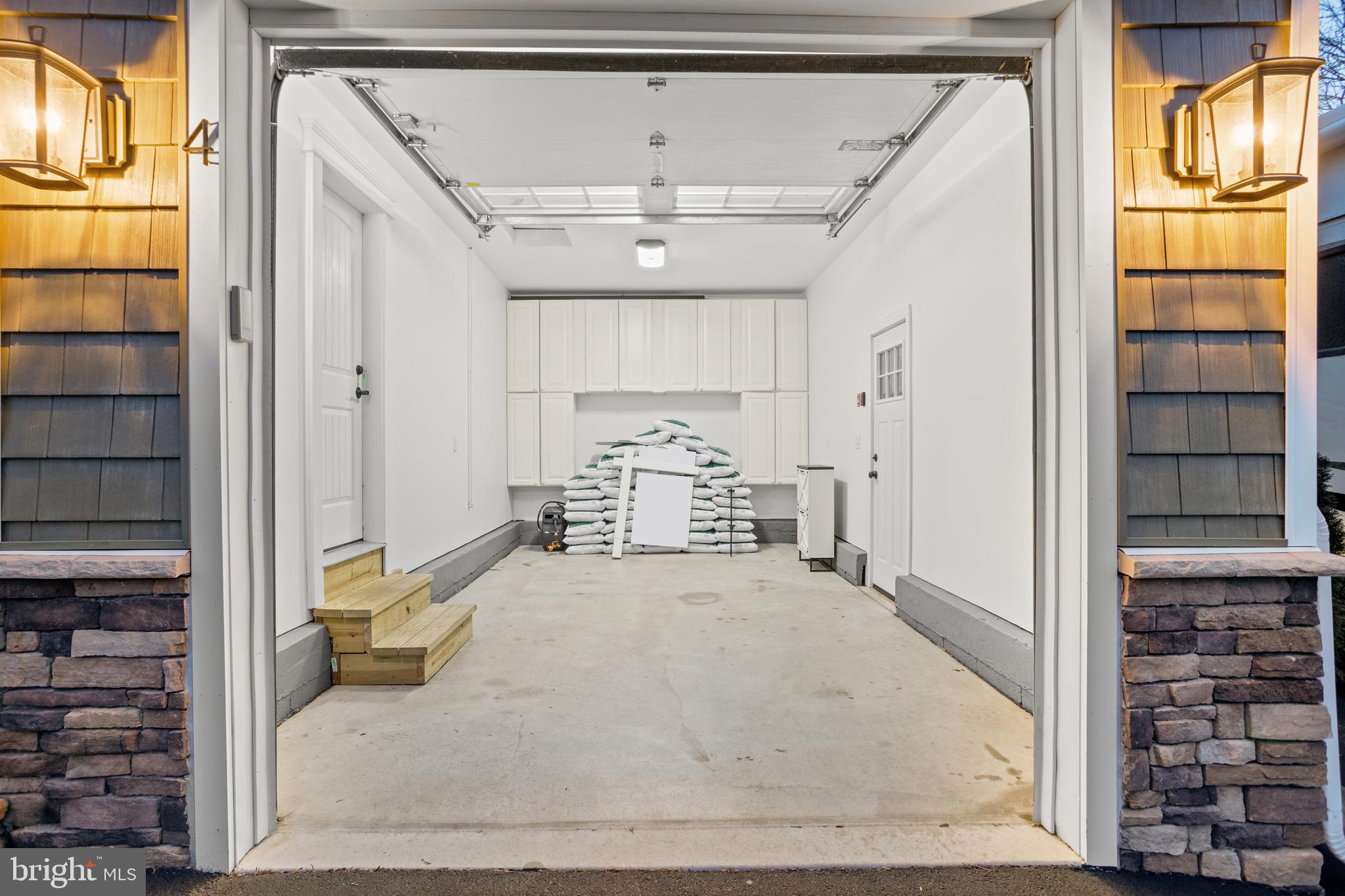 FEASTERVILLE HGTS - Residential