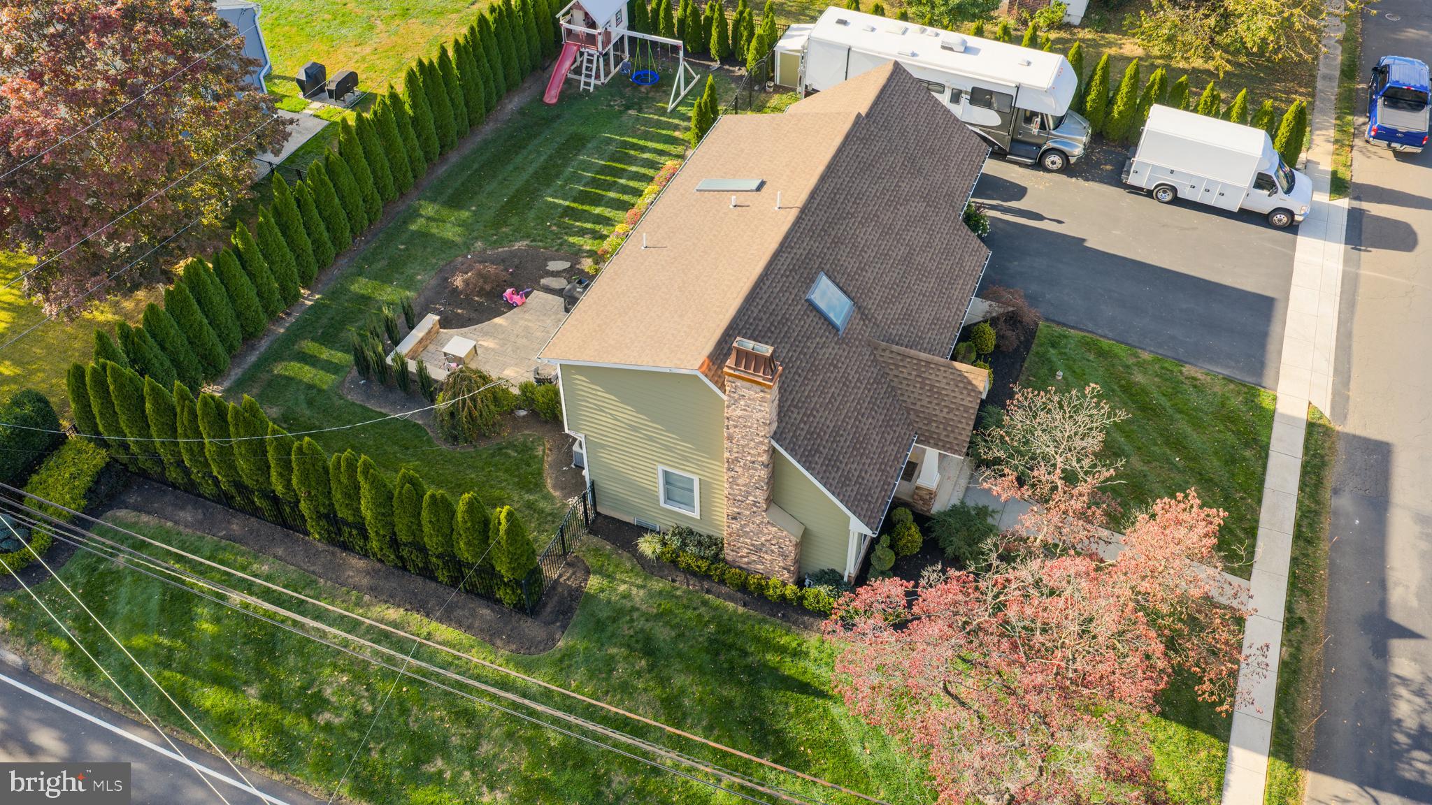 FEASTERVILLE HGTS - Residential