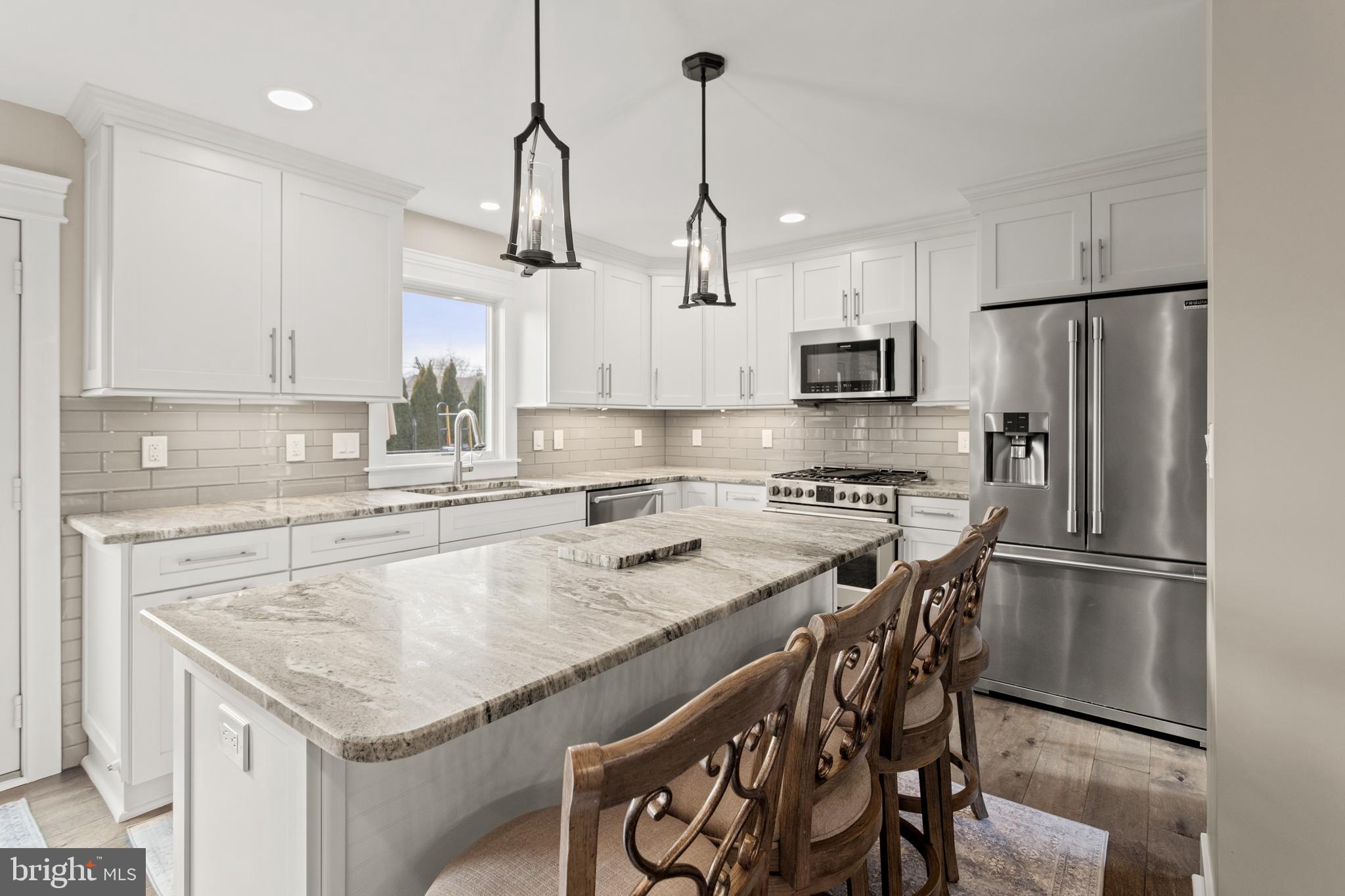 FEASTERVILLE HGTS - Residential