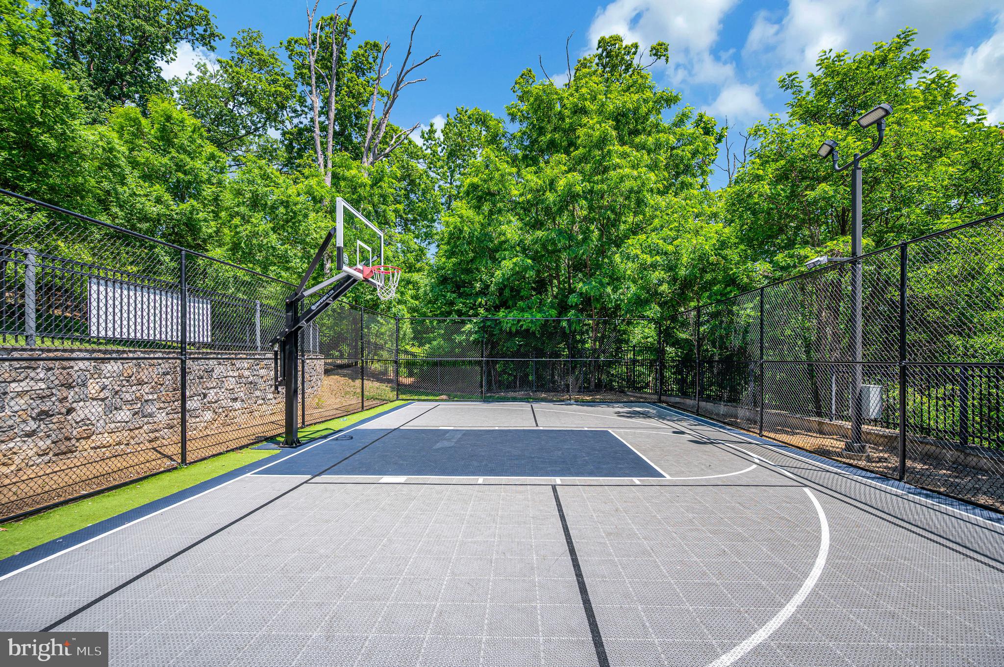 POTOMAC CLUB - Residential