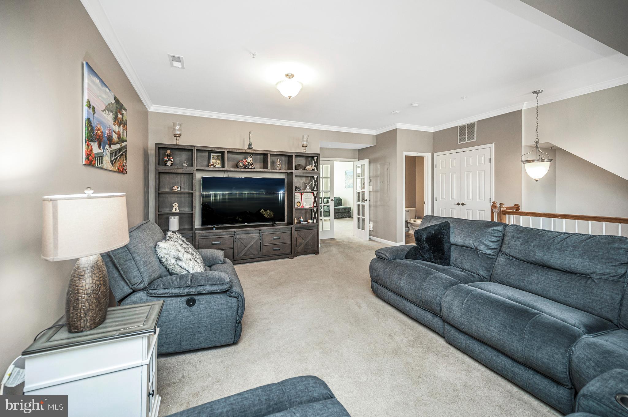 POTOMAC CLUB - Residential