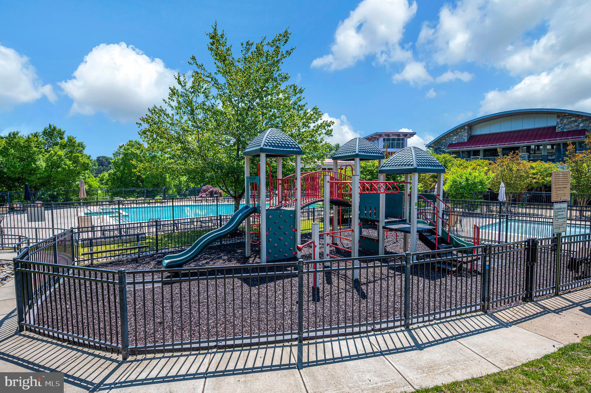 POTOMAC CLUB - Residential