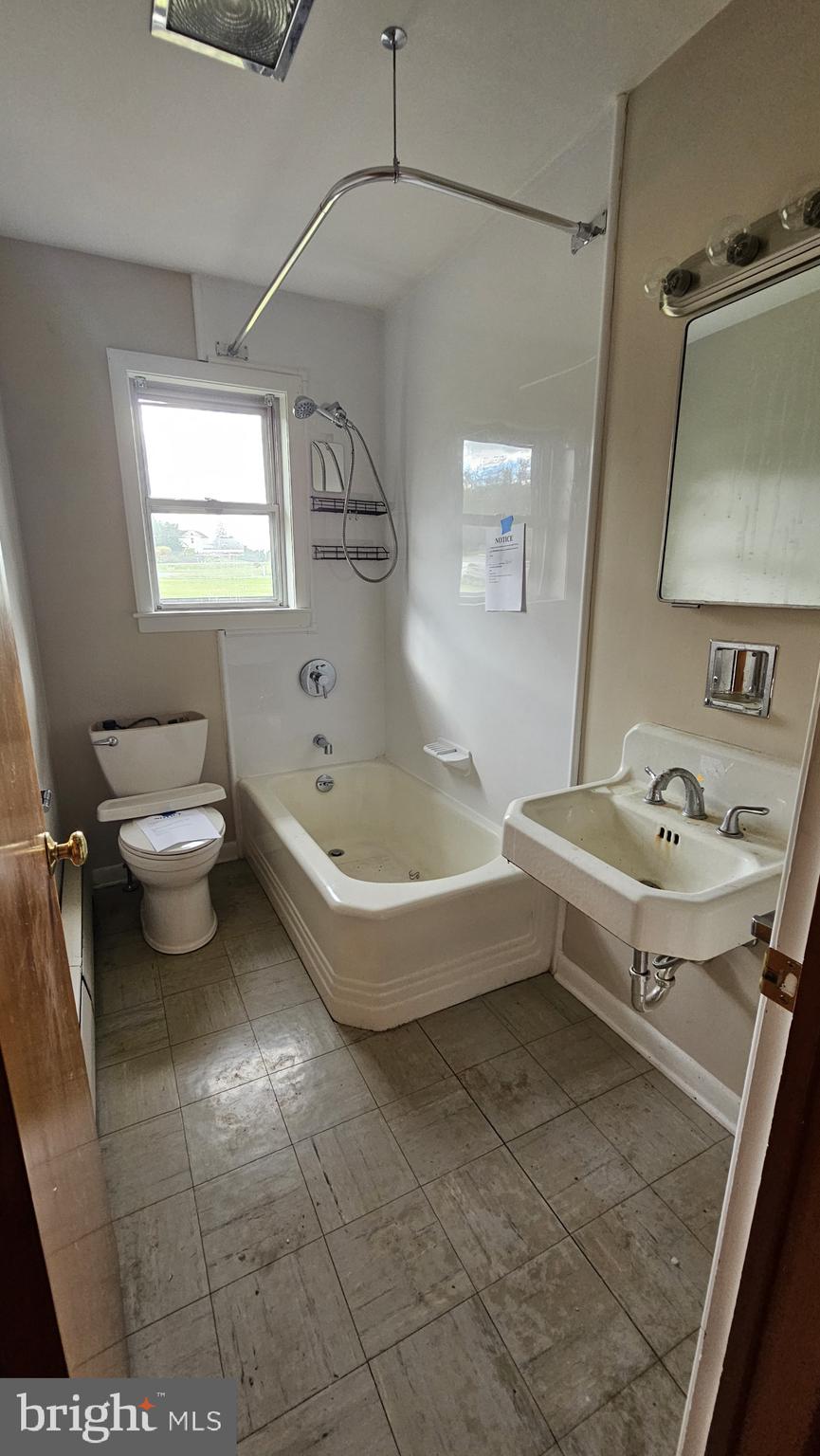 HAGERSTOWN - Residential