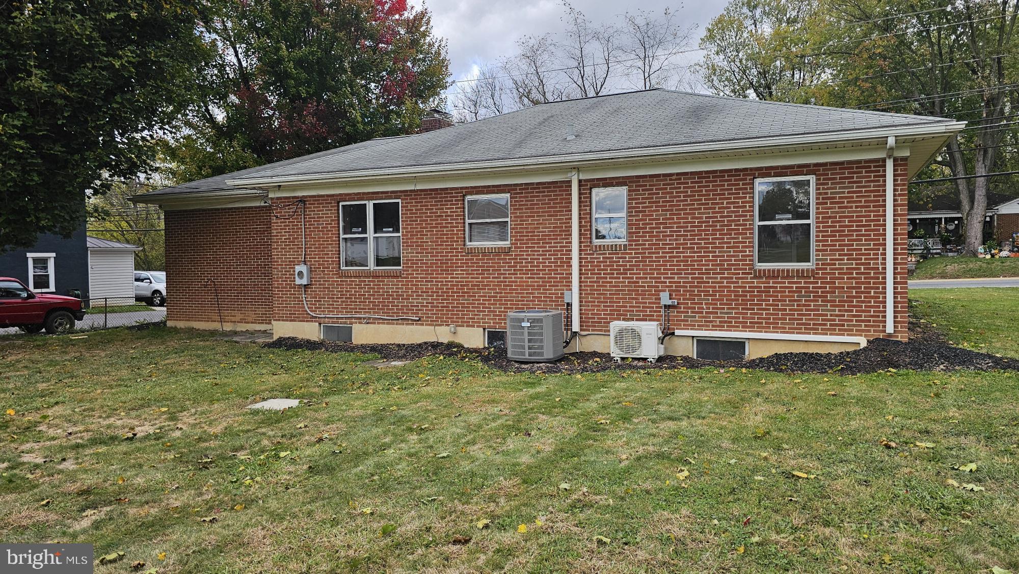 HAGERSTOWN - Residential