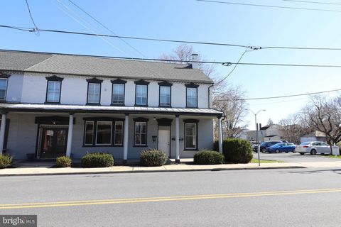 Photo of 1413 - 23 W Main Street, EPHRATA, PA 17522 (MLS # PALA2085166)
