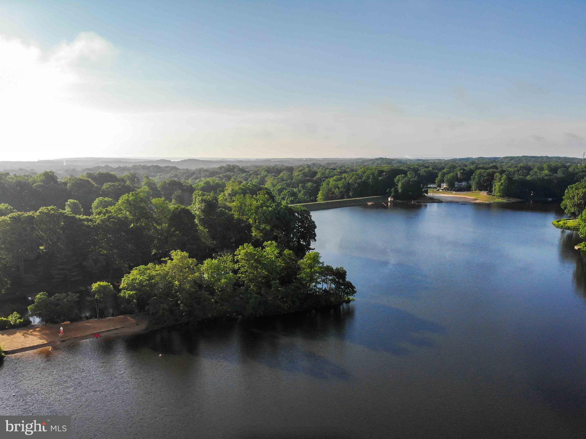 COUNTRY CLUB/LAKE MONTCLAIR - Residential