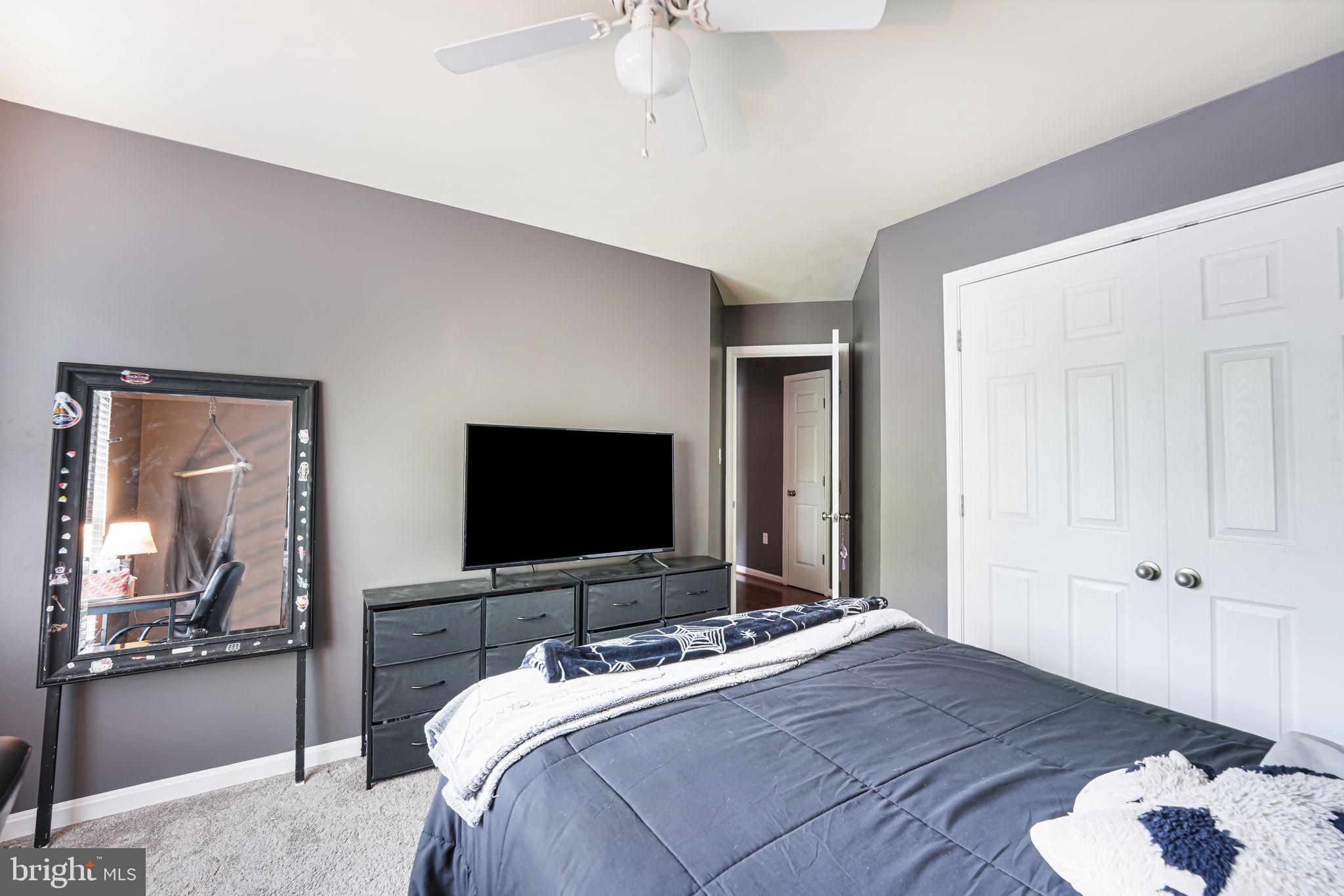 COUNTRY CLUB/LAKE MONTCLAIR - Residential