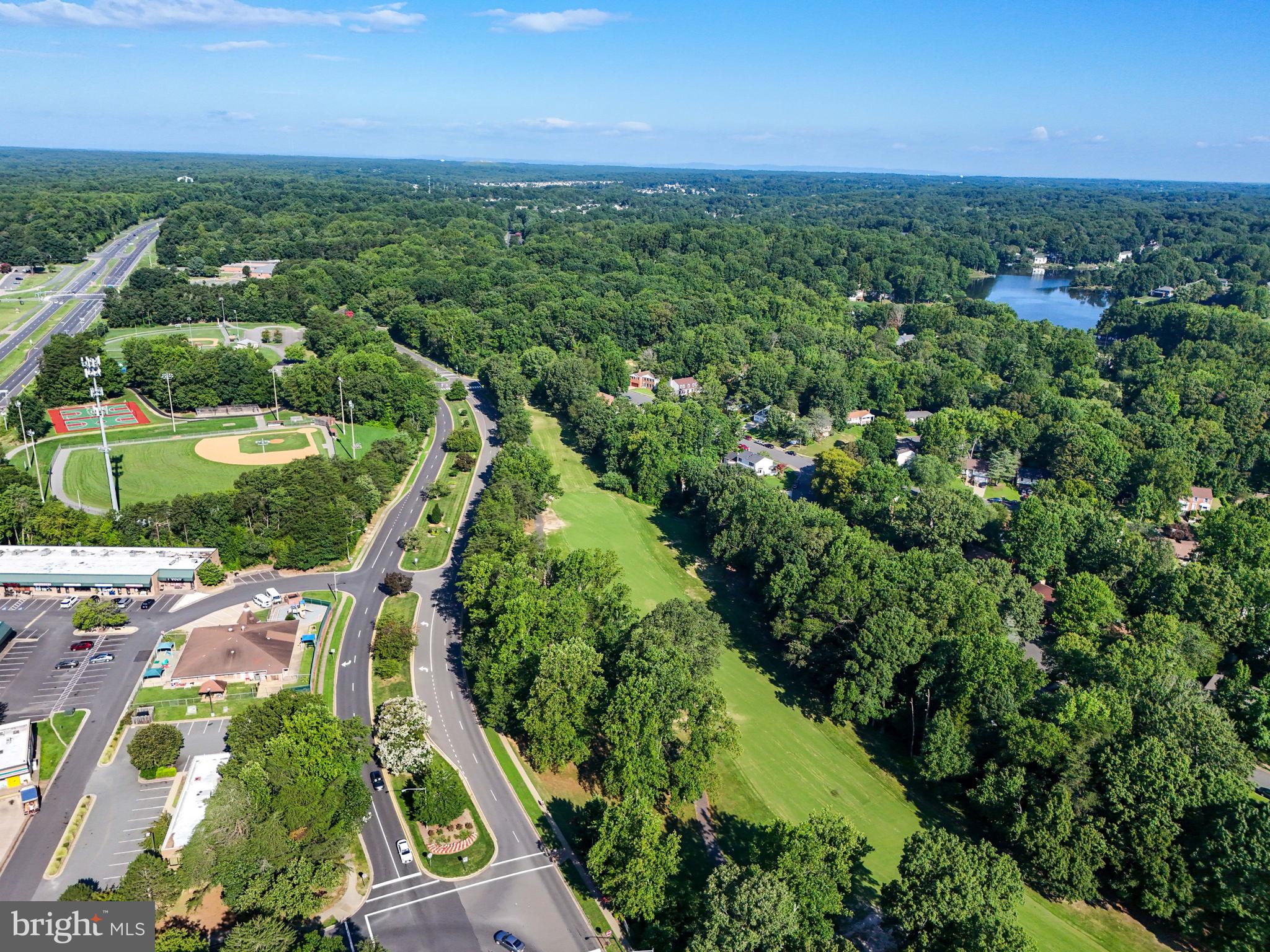 COUNTRY CLUB/LAKE MONTCLAIR - Residential