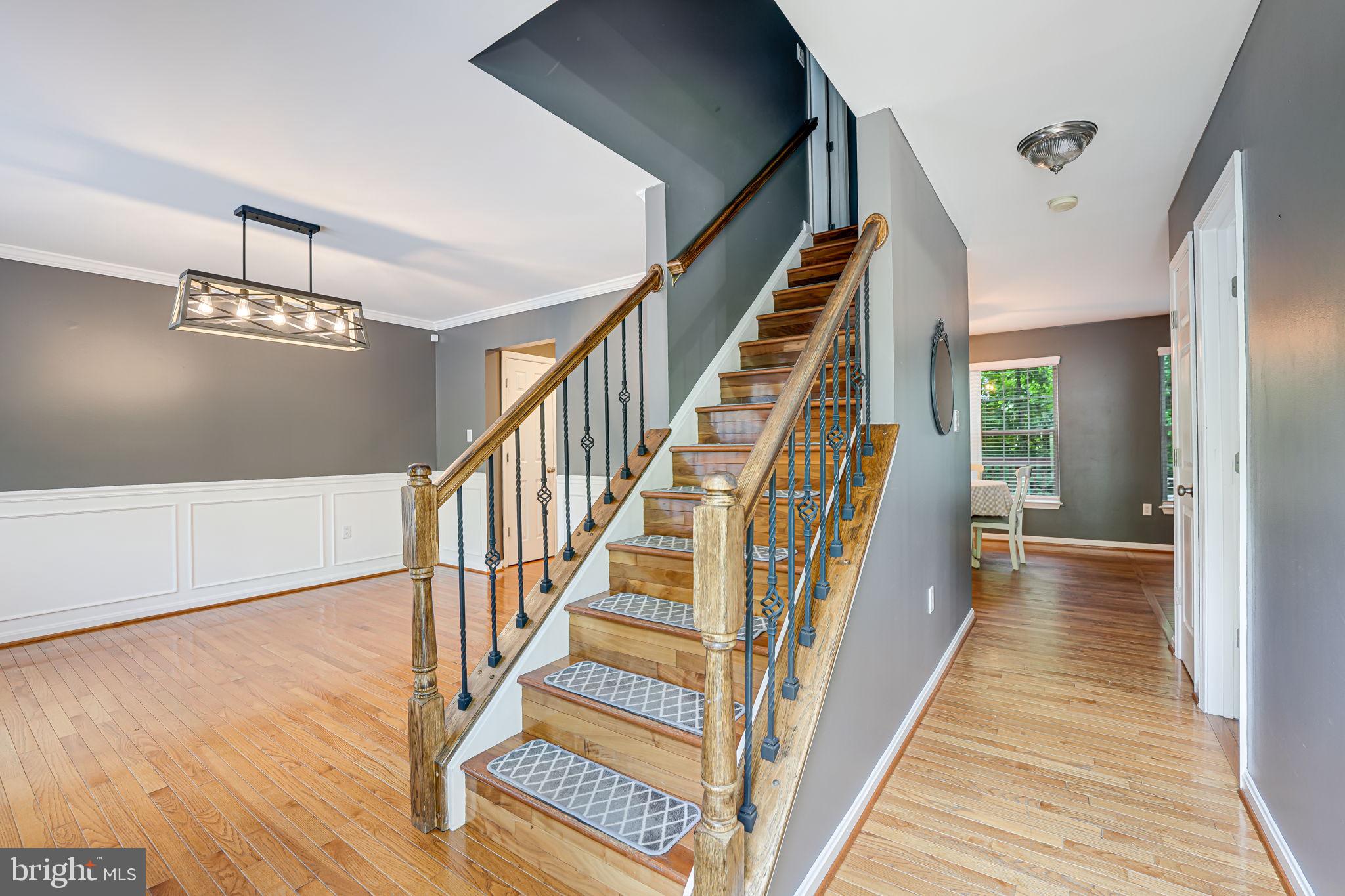 COUNTRY CLUB/LAKE MONTCLAIR - Residential