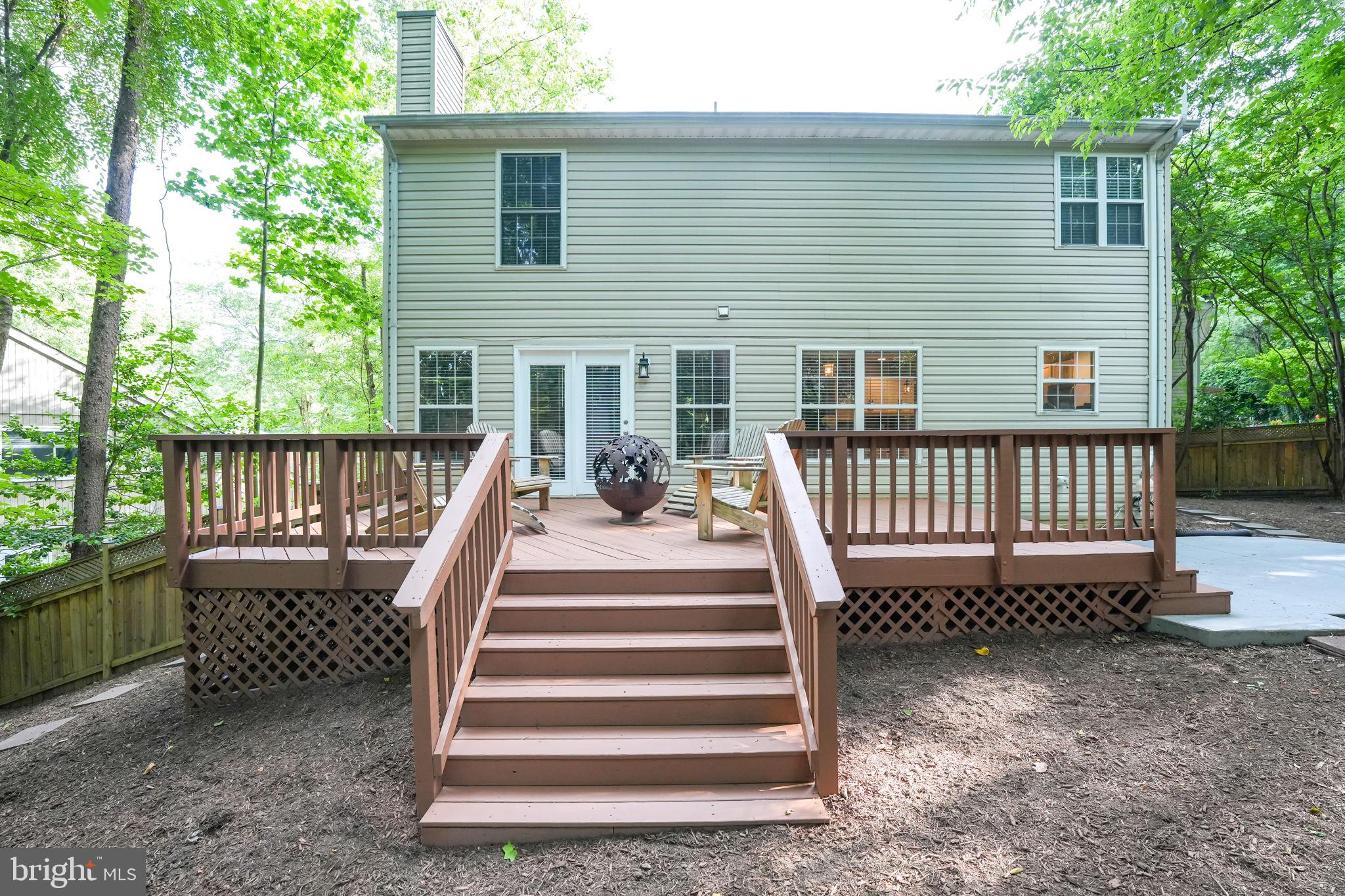 COUNTRY CLUB/LAKE MONTCLAIR - Residential