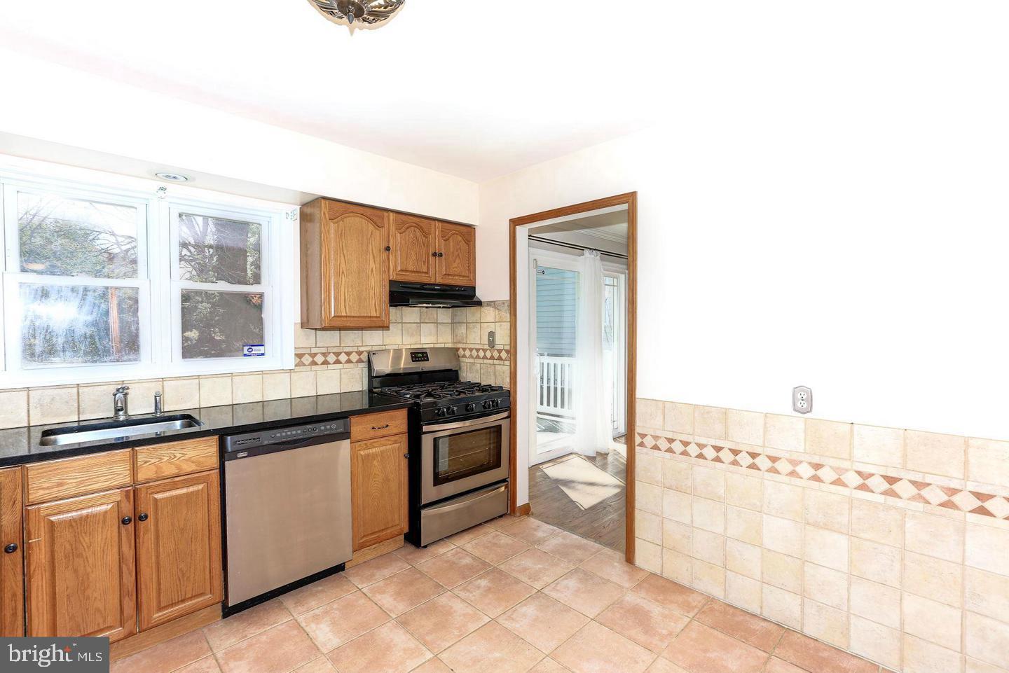 BRADMOOR - Residential Lease