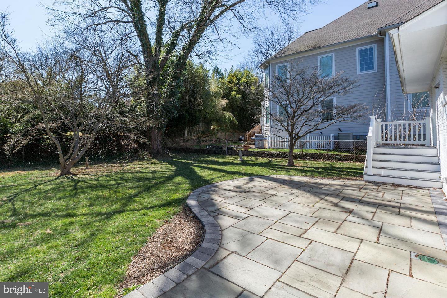 BRADMOOR - Residential Lease