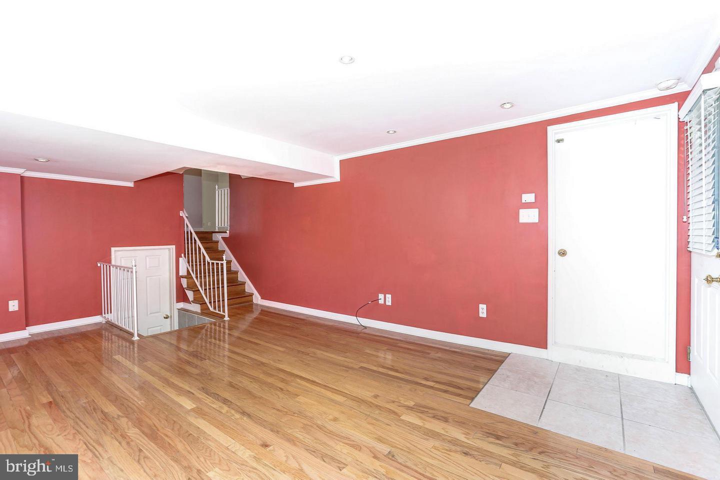 BRADMOOR - Residential Lease